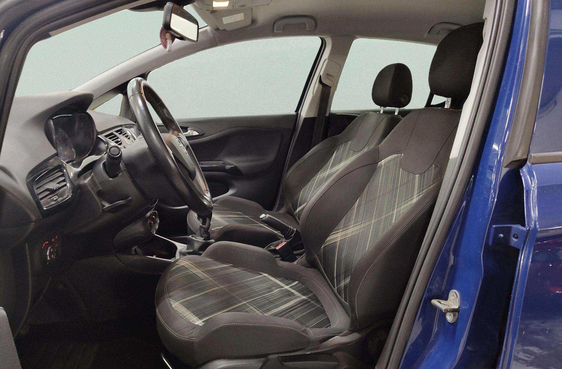 Opel Corsa 1.4 Turbo Design Line - foto 9
