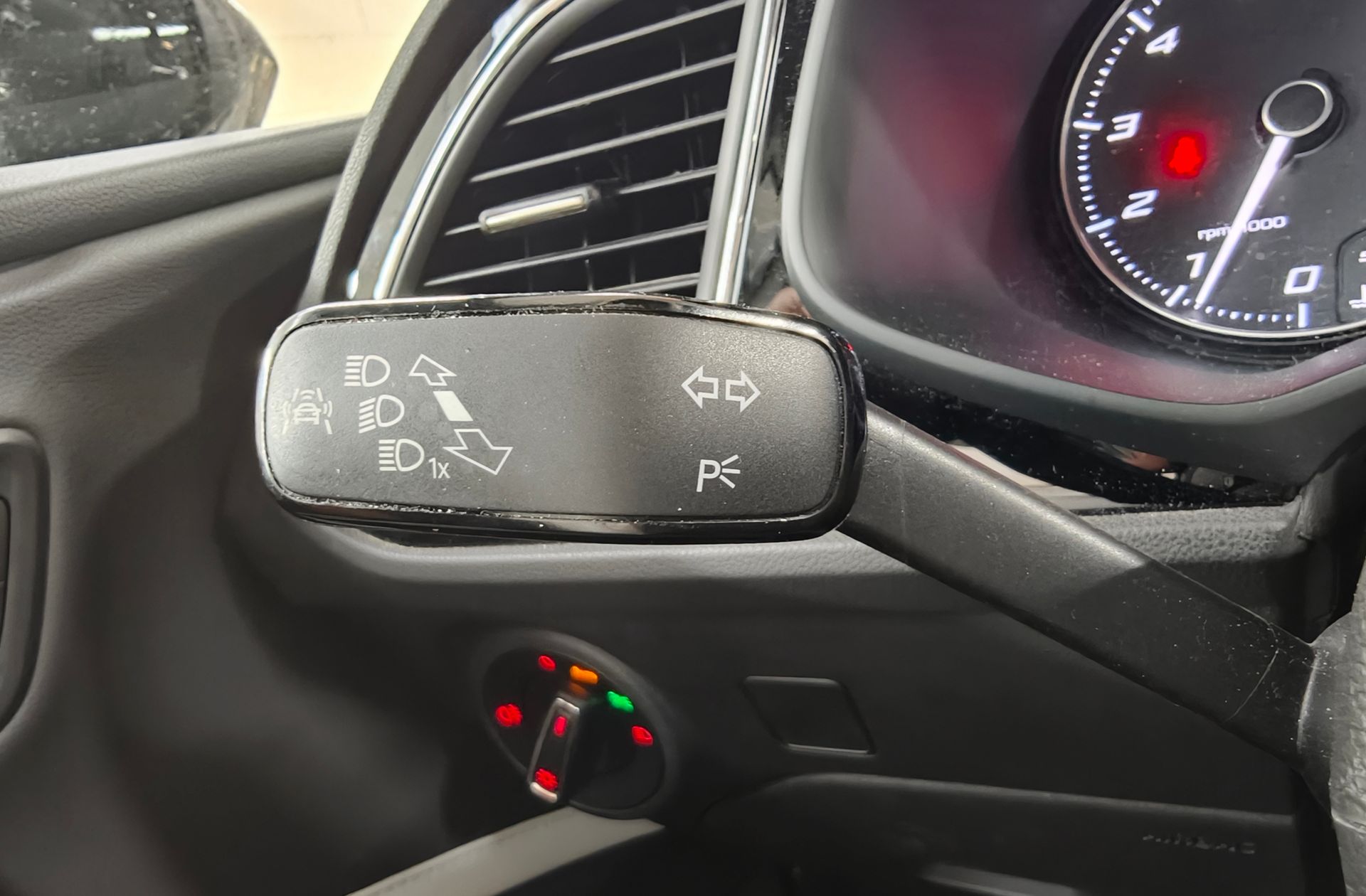 SEAT León ST 2.0 TSI Cupra DSG - foto 36
