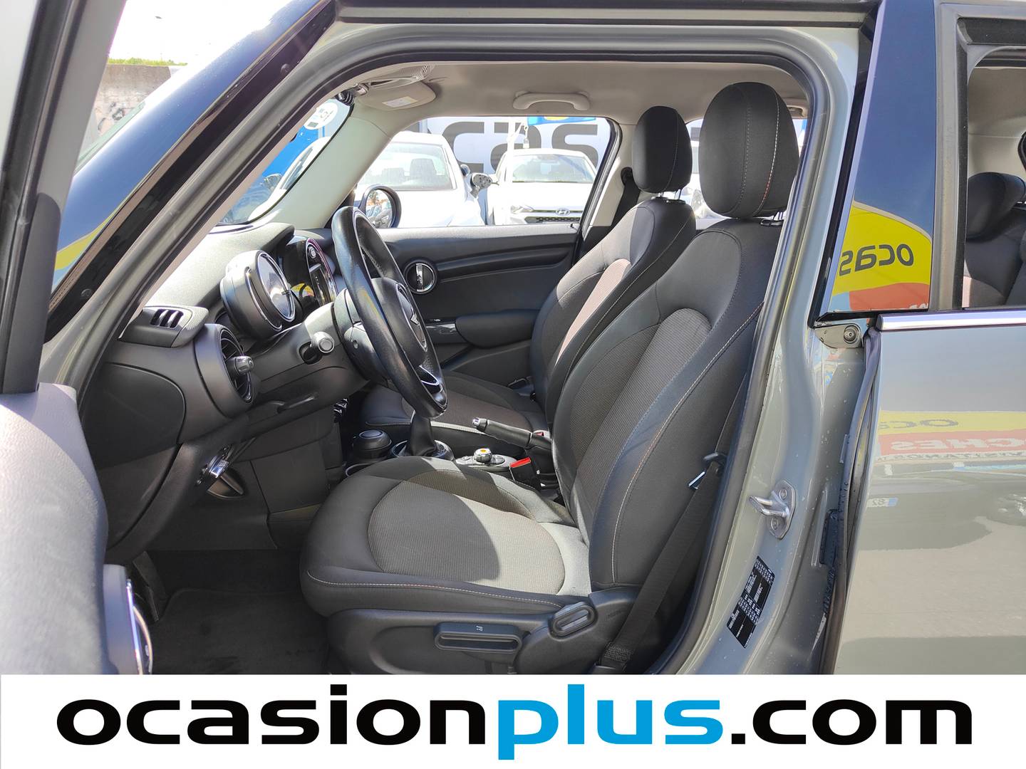 Foto asientos delanteros Mini MINI Mini MINI Cooper 5 Puertas One D  (95 CV)