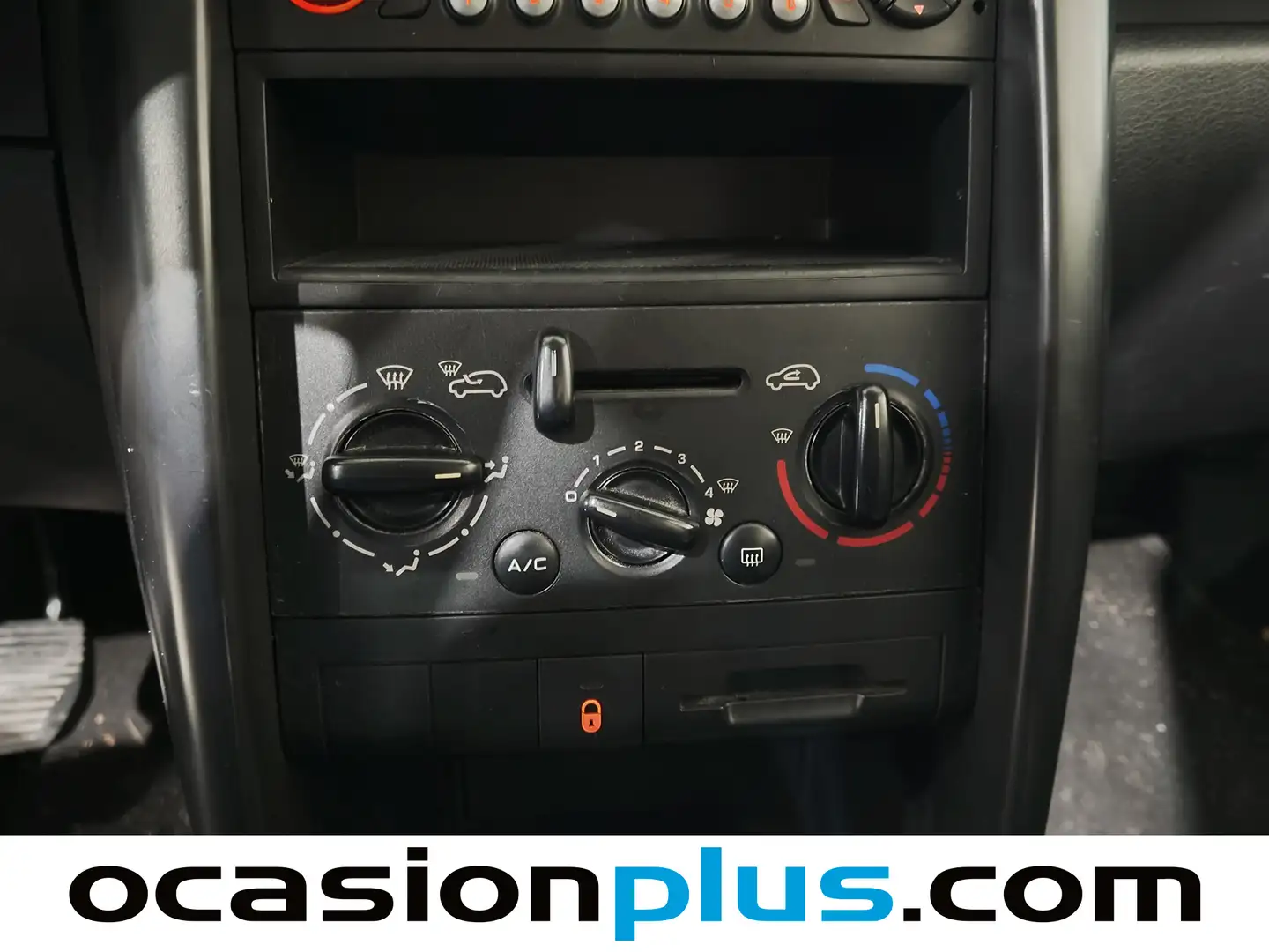 Foto Peugeot 207 Peugeot 207 1.4i X-Line (75 CV)