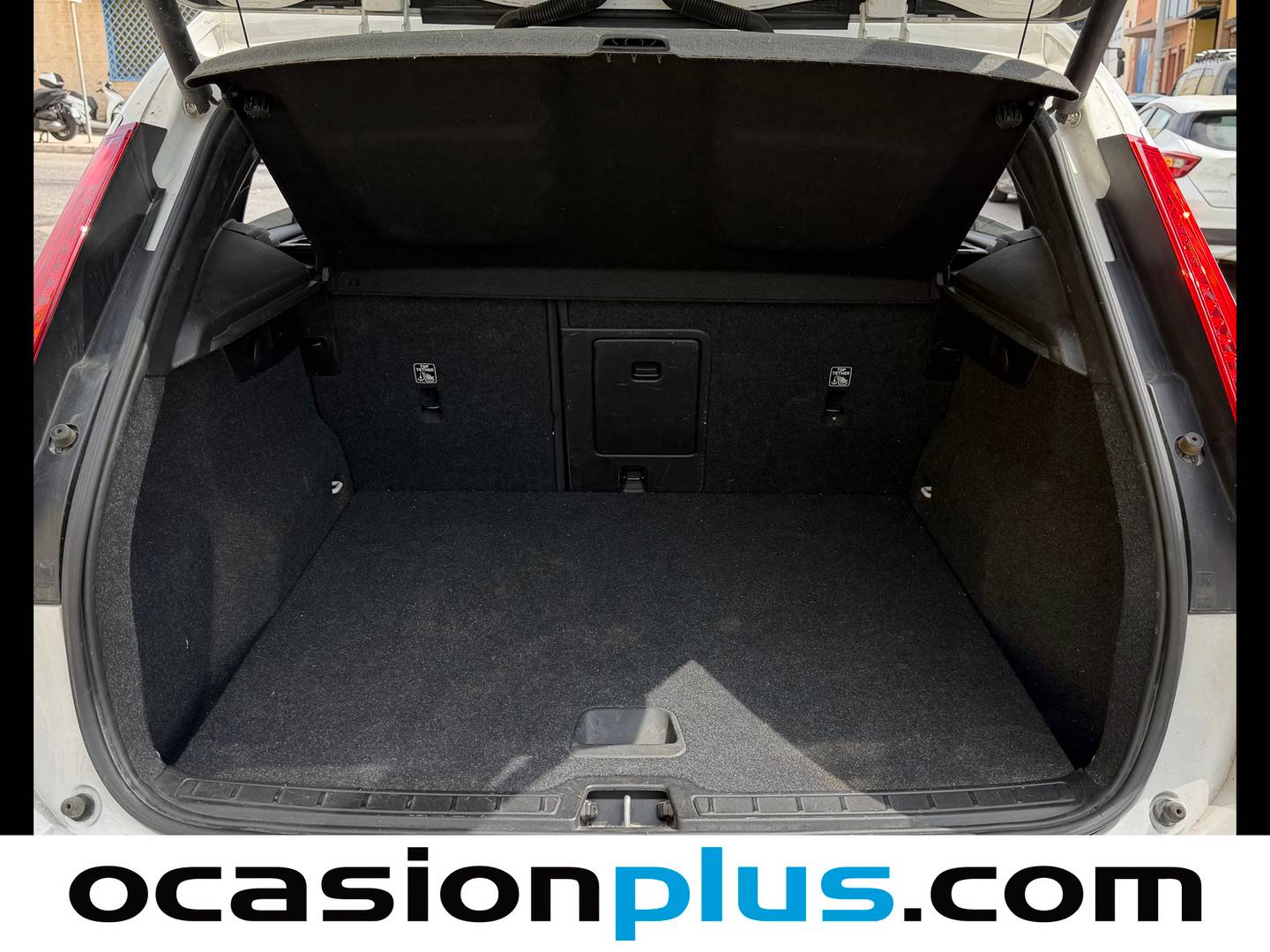 Fotos maletero Volvo XC40 Volvo XC40 D3 Momentum (150 CV)