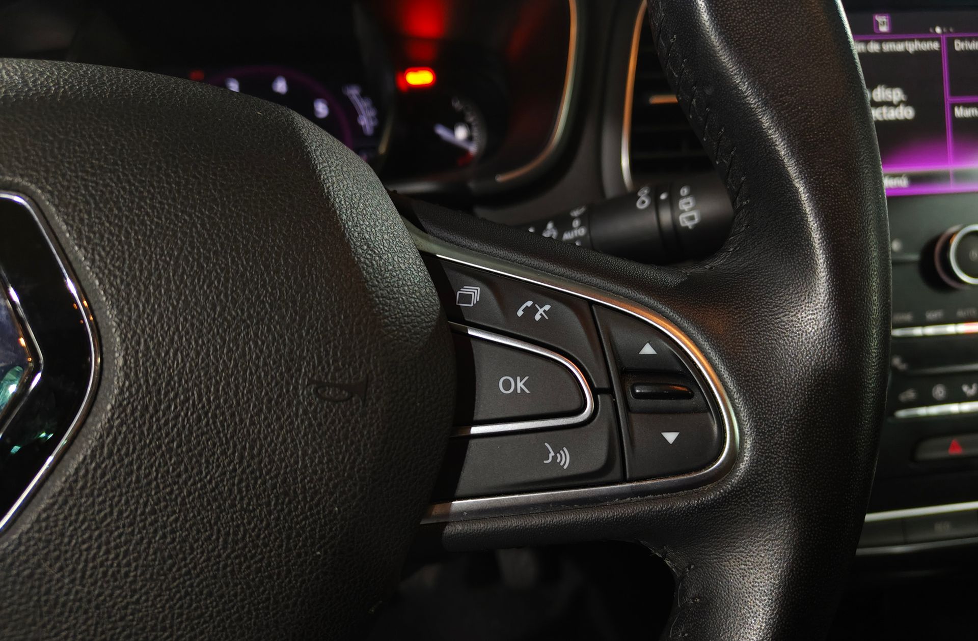 Renault Mégane Limited TCe GPF - foto 25