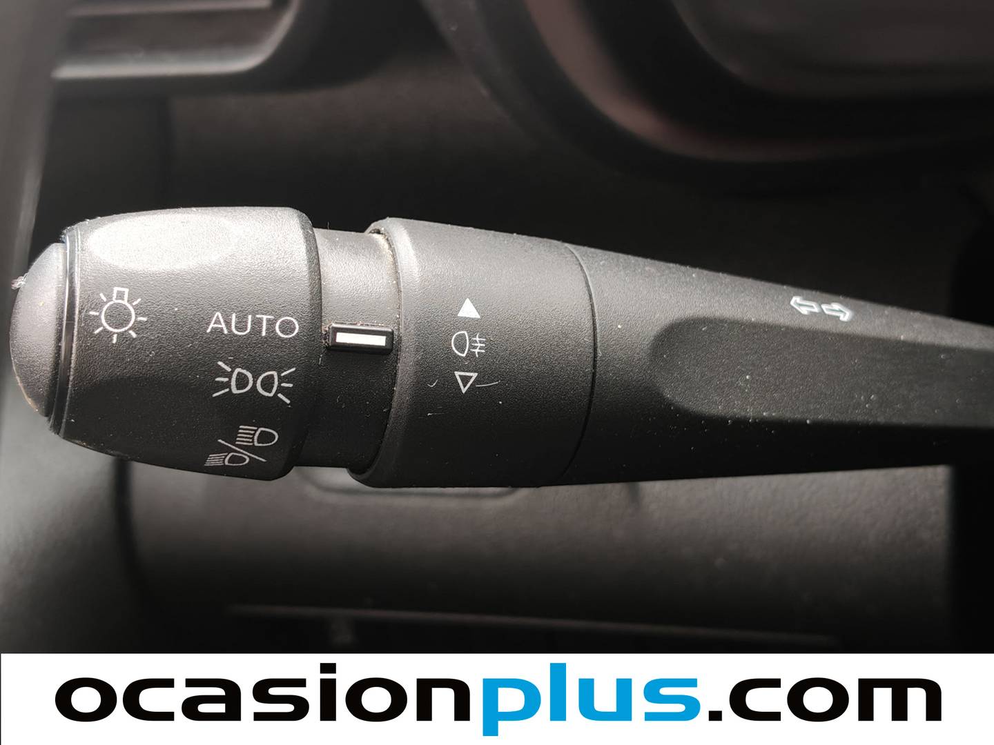 Extras y acabados del Citroën Berlingo Citroen Berlingo Furgon BlueHDi 100 Talla M Control (102 CV)