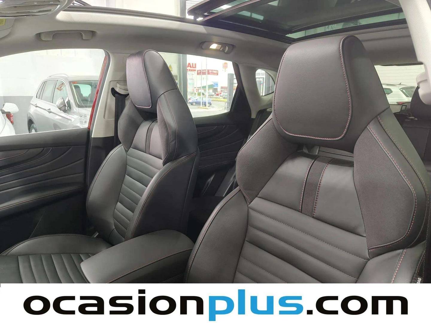 Extras y acabados del MG HS MG HS 1.5 Turbo GDI Luxury DCT  (162 CV)