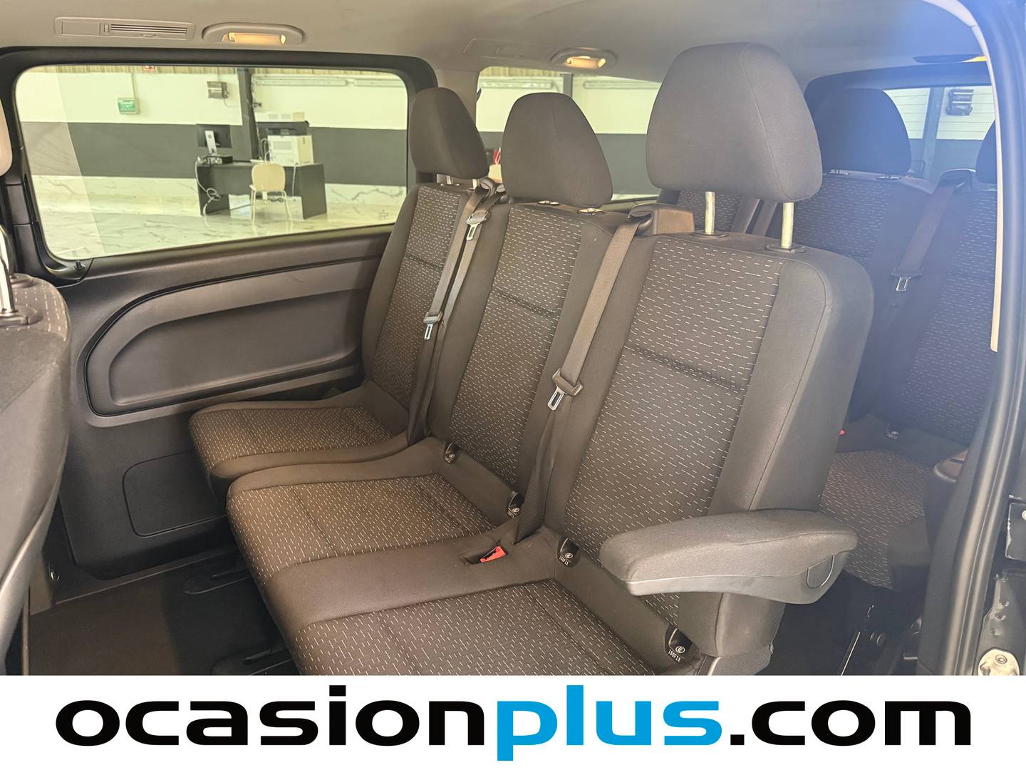 Foto asientos traseros Mercedes Vito Mercedes Vito Combi 116 CDI Tourer Pro Larga (163 CV) 8 Plazas