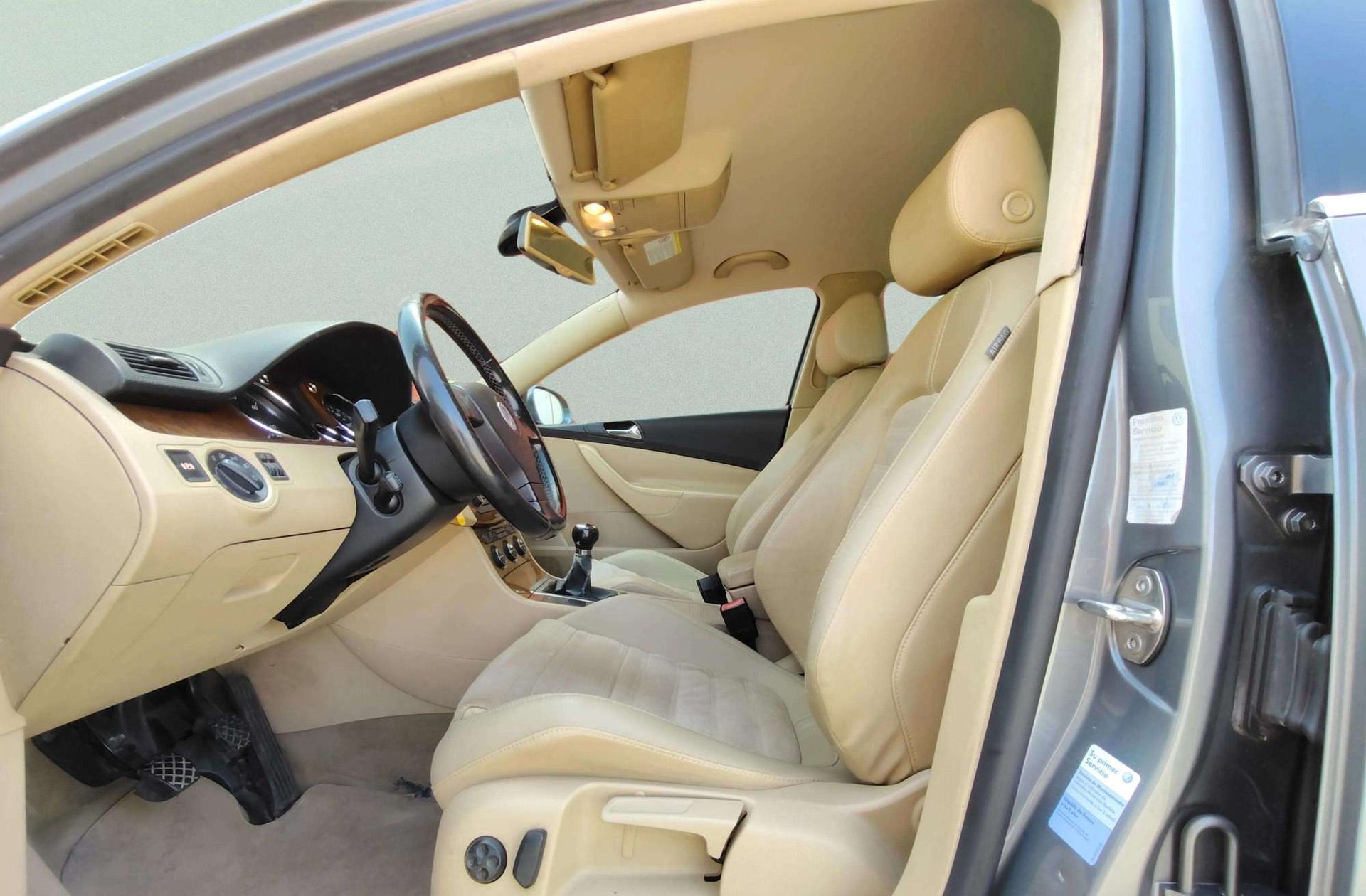 Volkswagen Passat Highline 2.0 TDI - foto 9