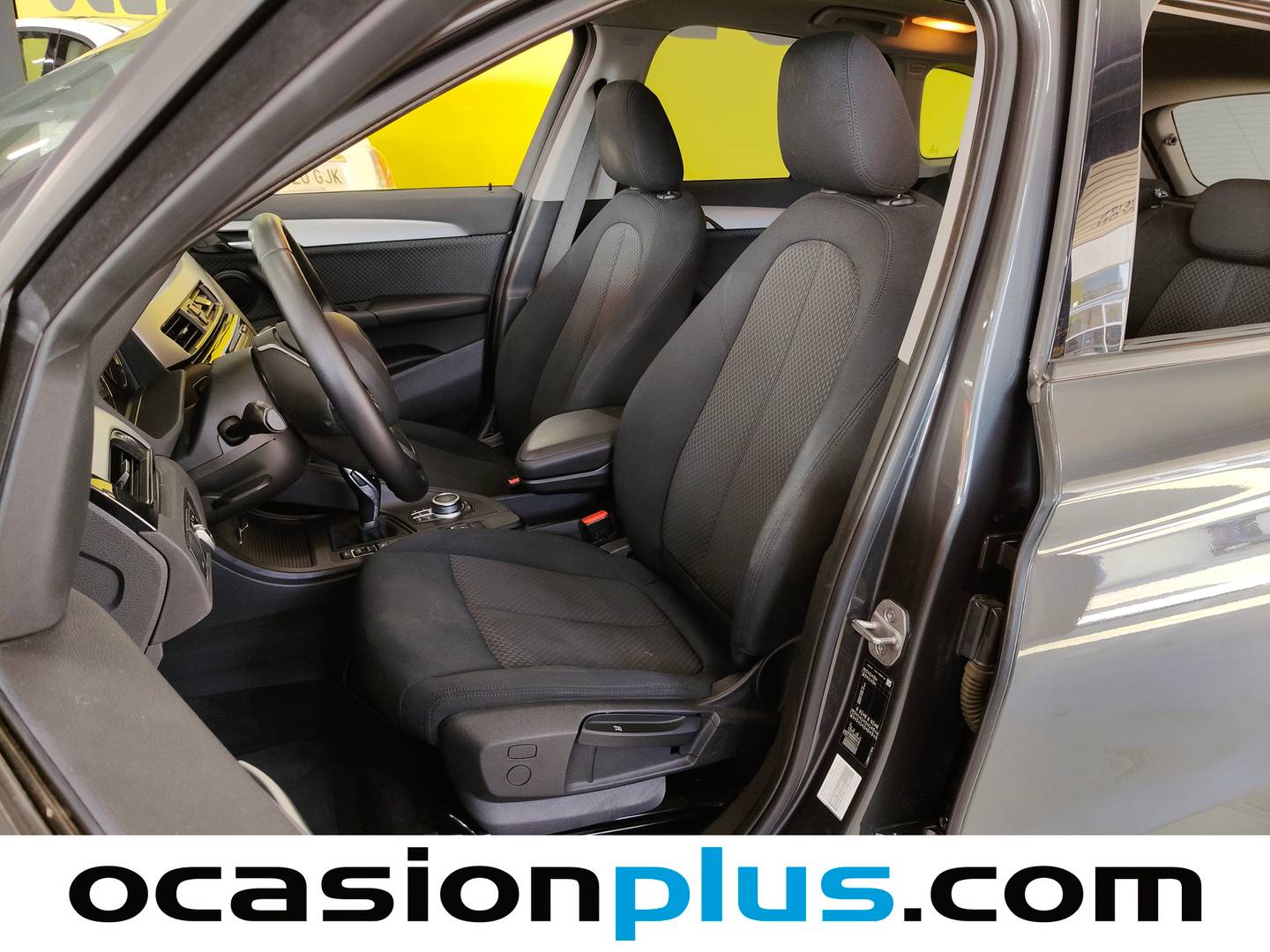 Foto asientos delanteros BMW X1 BMW X1 sDrive18i (136 CV)