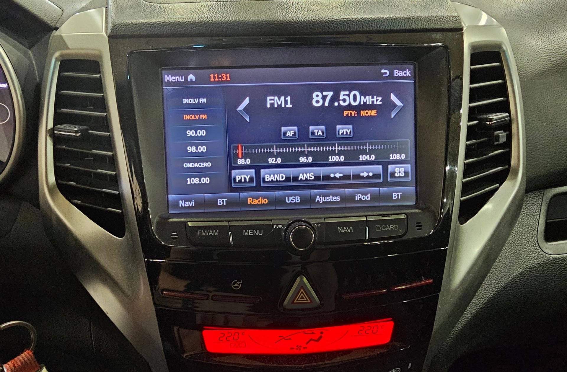 SsangYong Tivoli D16T Premium 4x2 - foto 31