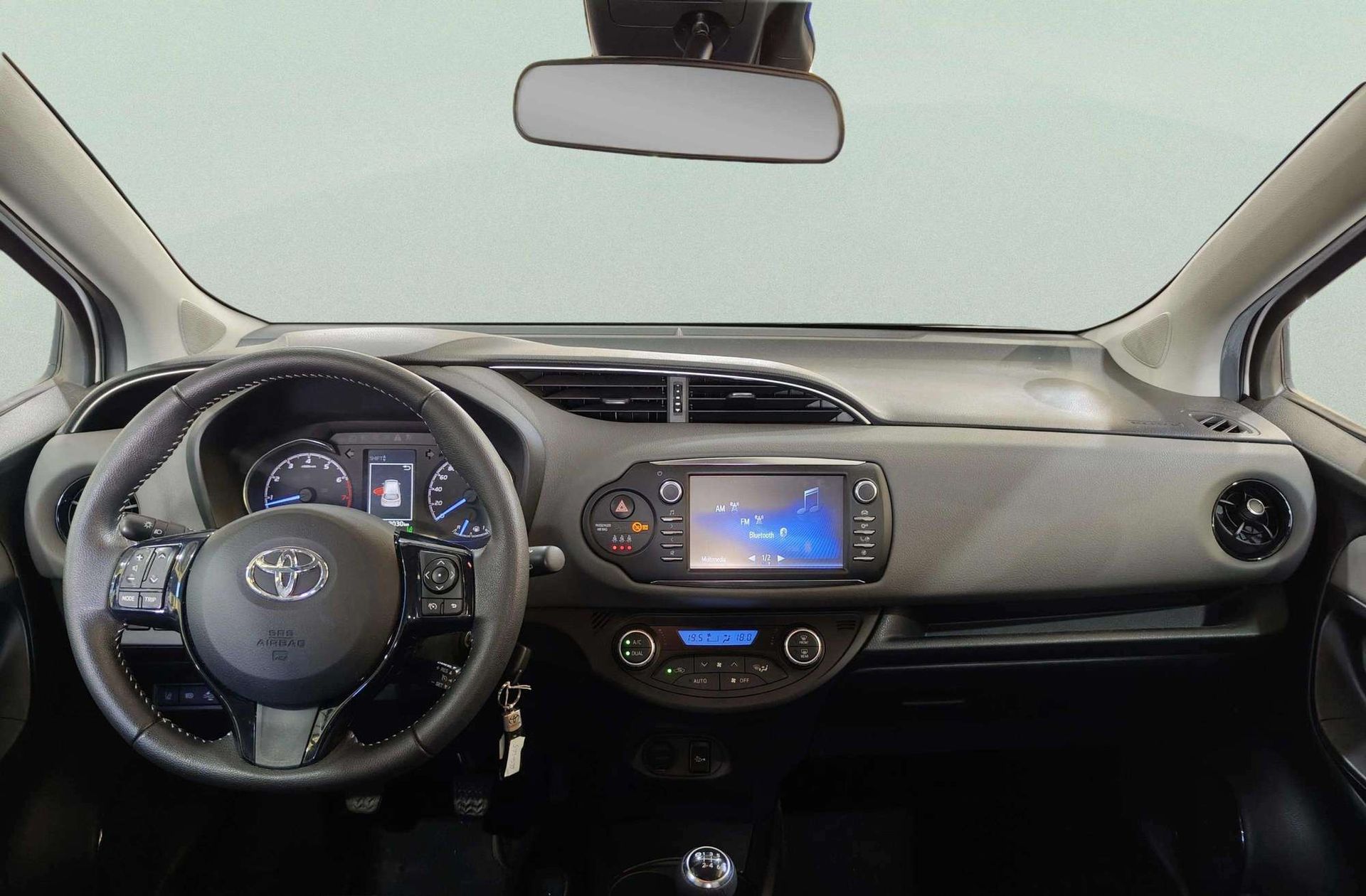 Toyota Yaris 1.5 Active - foto 6