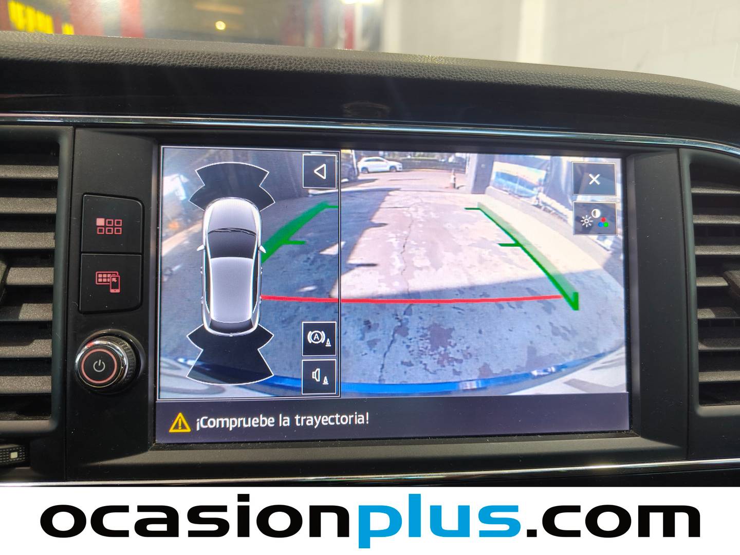 Equipamiento del Seat León Seat León 2.0 TDI S&S FR DSG (150 CV)