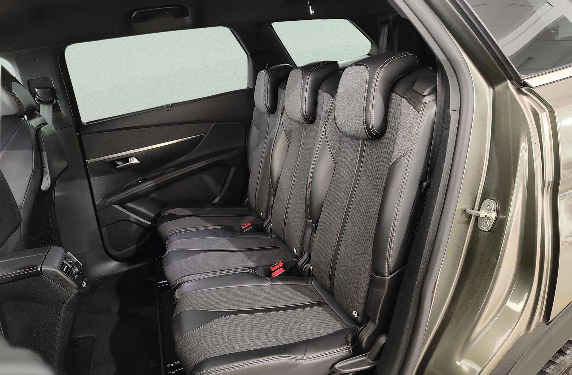 Peugeot 5008 2.0L BlueHDi GT-Line 7 plazas - foto 17