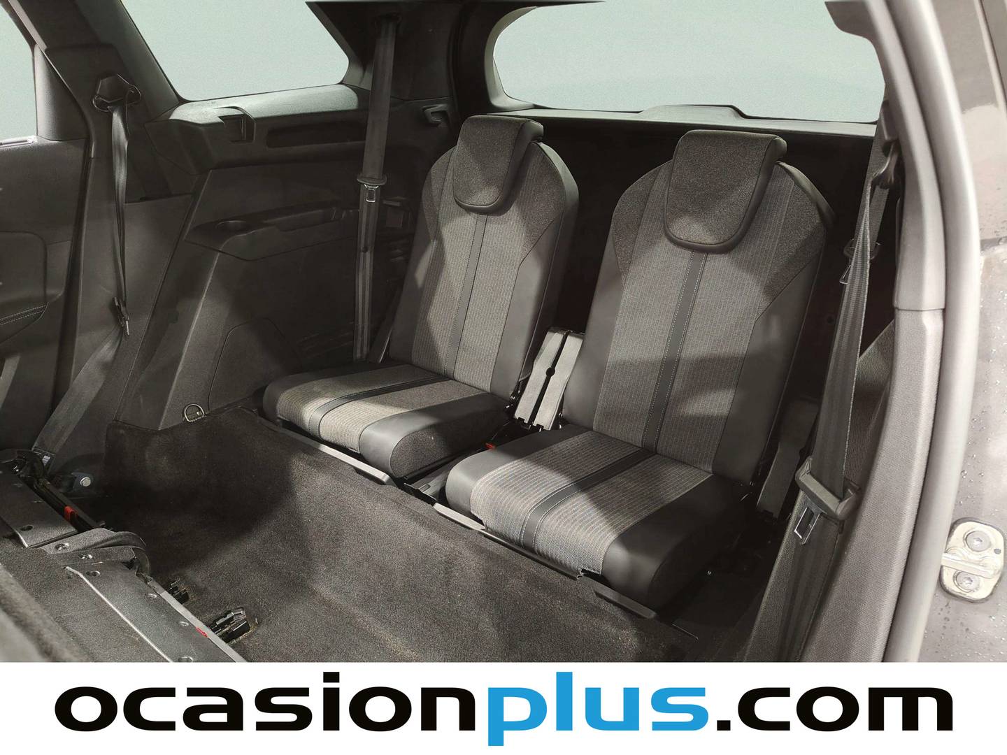 Foto Peugeot 5008 Peugeot 5008 PureTech 130 S&S Allure Pack EAT8 (130 CV) 7 Plazas