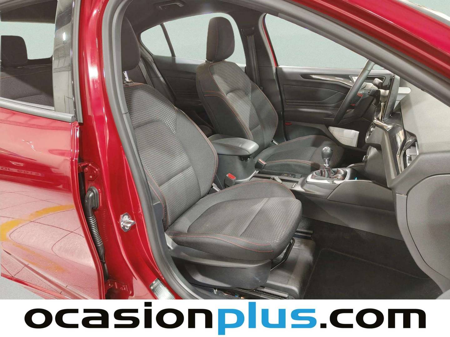 Foto Ford Focus Ford Focus 1.0 Ecoboost MHEV ST-Line (125 CV)