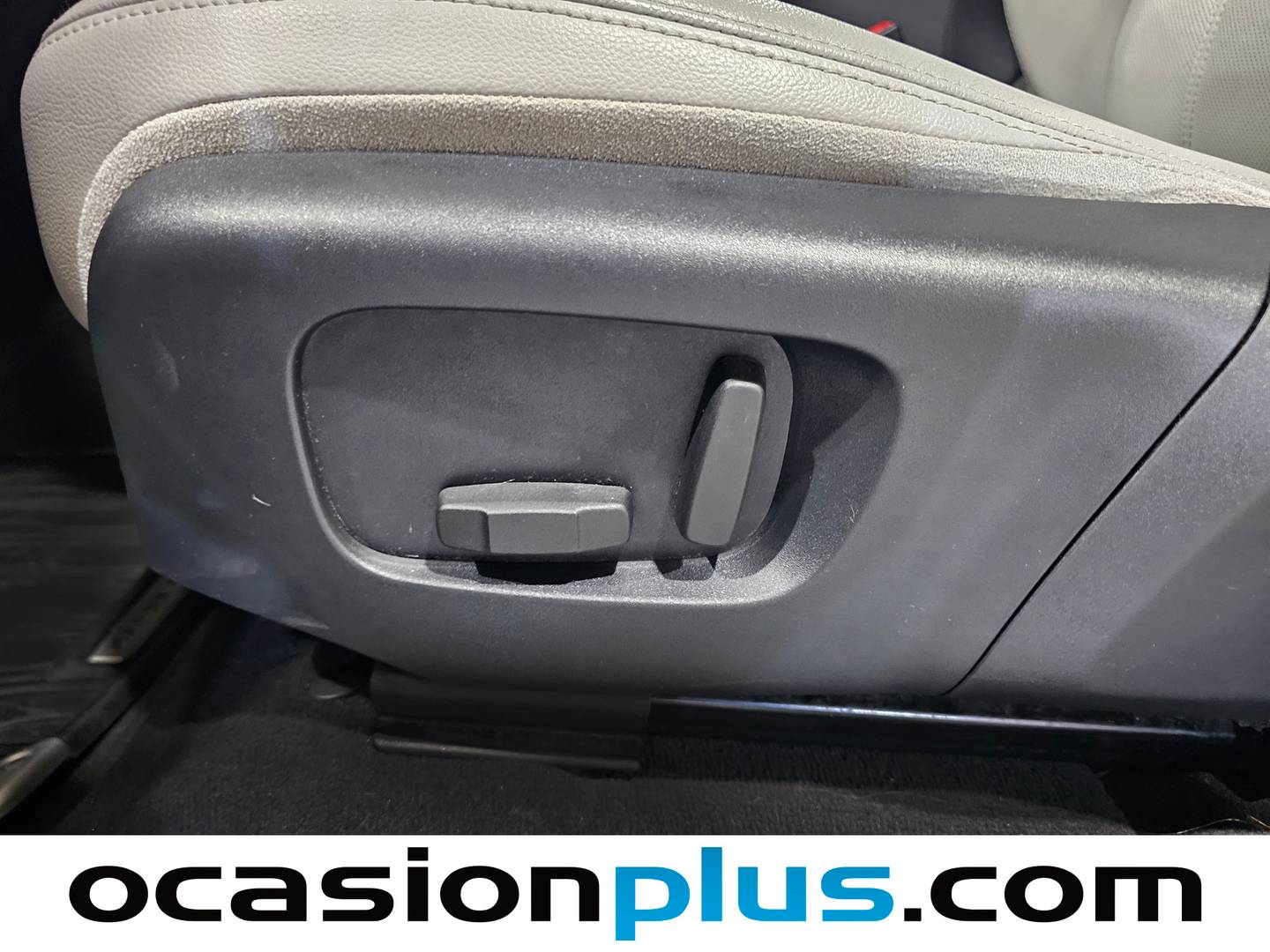 Equipamiento del Land Rover Range Rover Evoque Land Rover Range Rover Evoque P200 MHEV S 4WD Auto (200 CV)