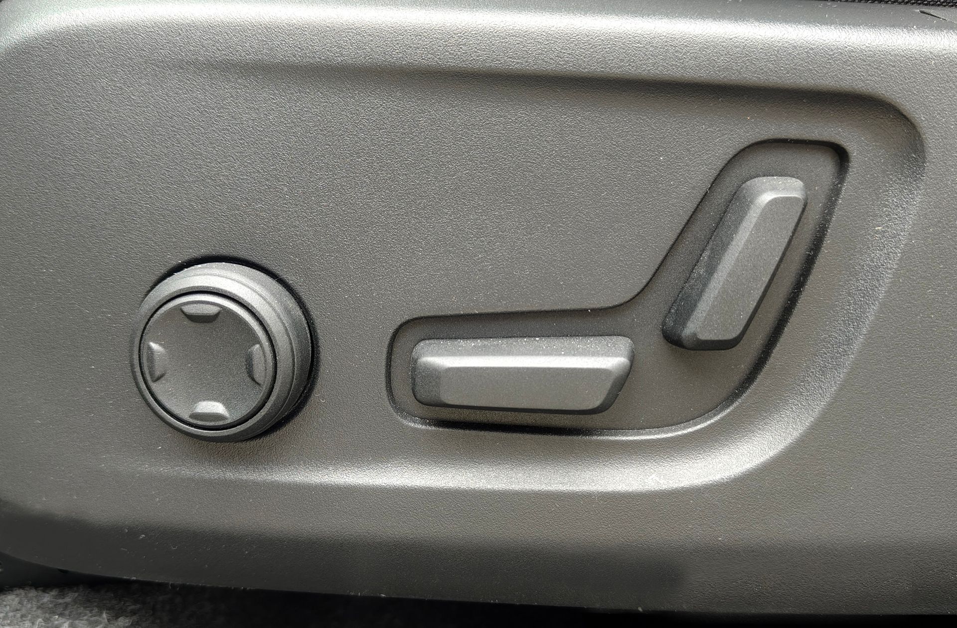 Volvo XC40 B3 Gasolina Mild hybrid Plus Dark - foto 10