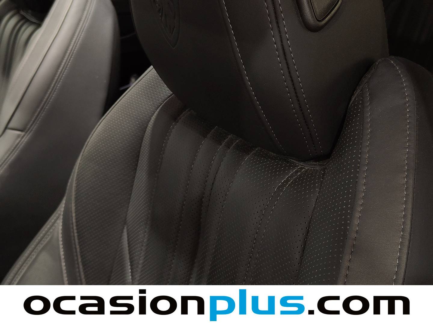 Acabados Peugeot 408 Peugeot 408 PHEV 225 GT e-EAT8 (224 CV)