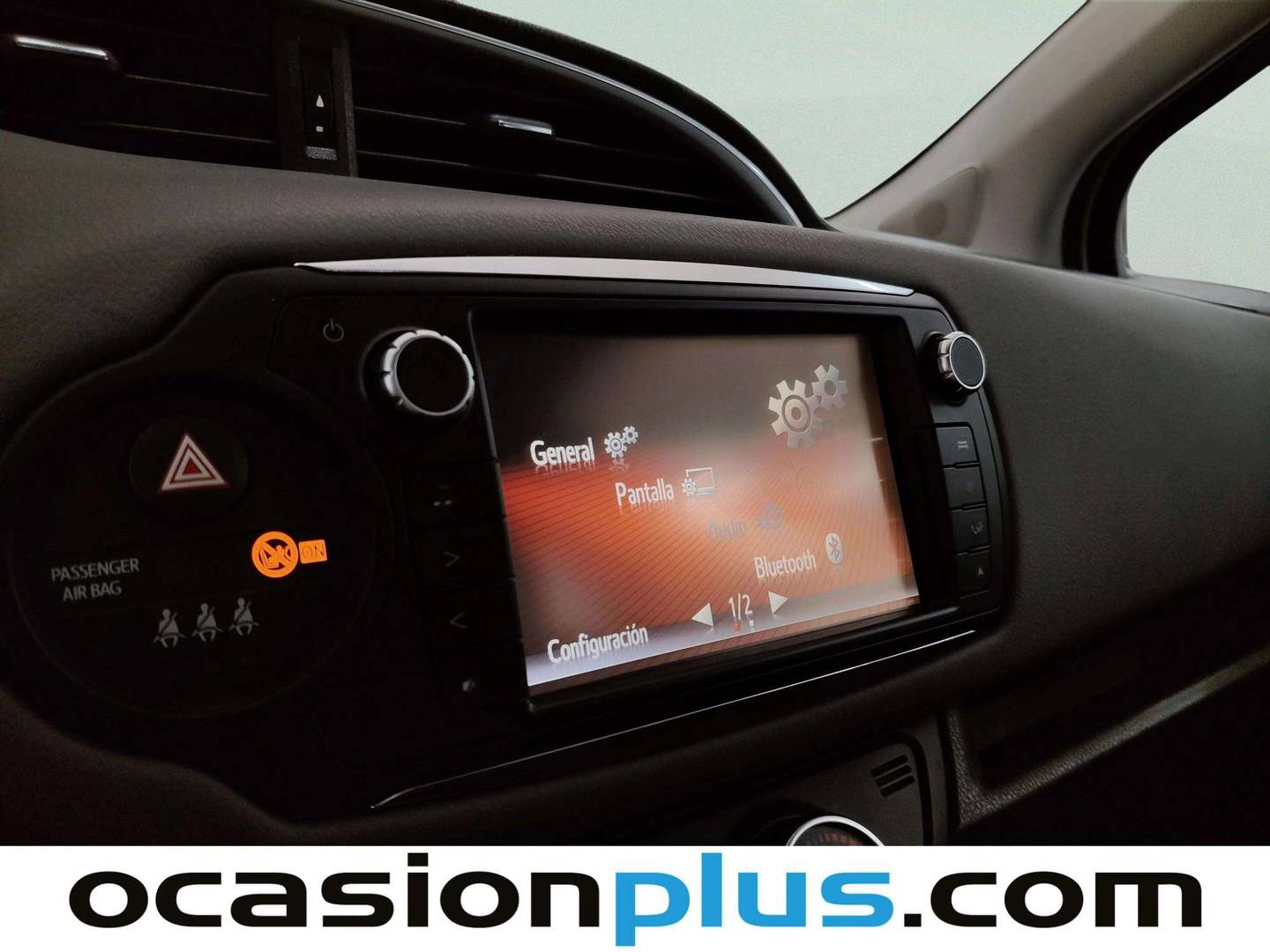 Equipamiento del Toyota Yaris Toyota Yaris 100 Active (99 CV)
