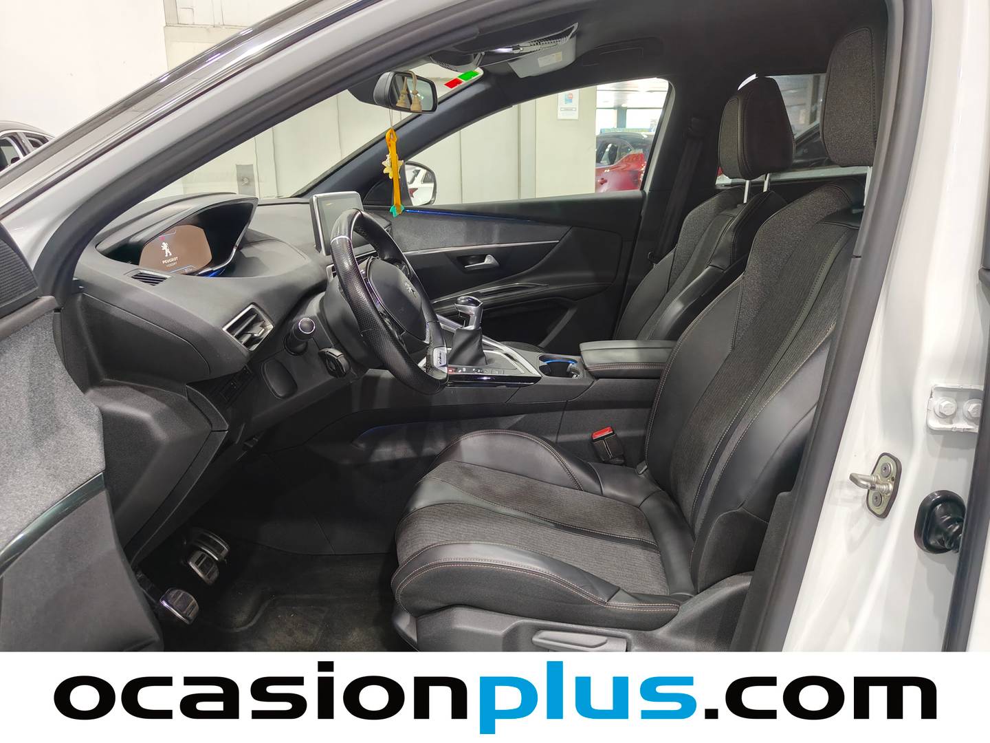 Foto asientos delanteros Peugeot 5008 Peugeot 5008 1.5L BlueHDi S&S GT Line (130 CV)