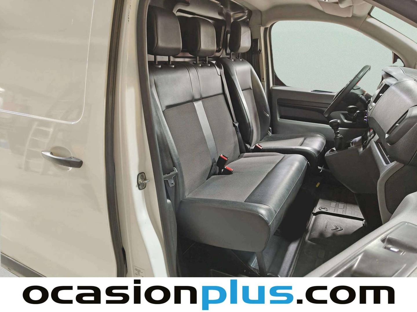 Foto asientos traseros Citroën Jumpy Citroen Jumpy Furgon BlueHDI 120 Talla M Control (120 CV)