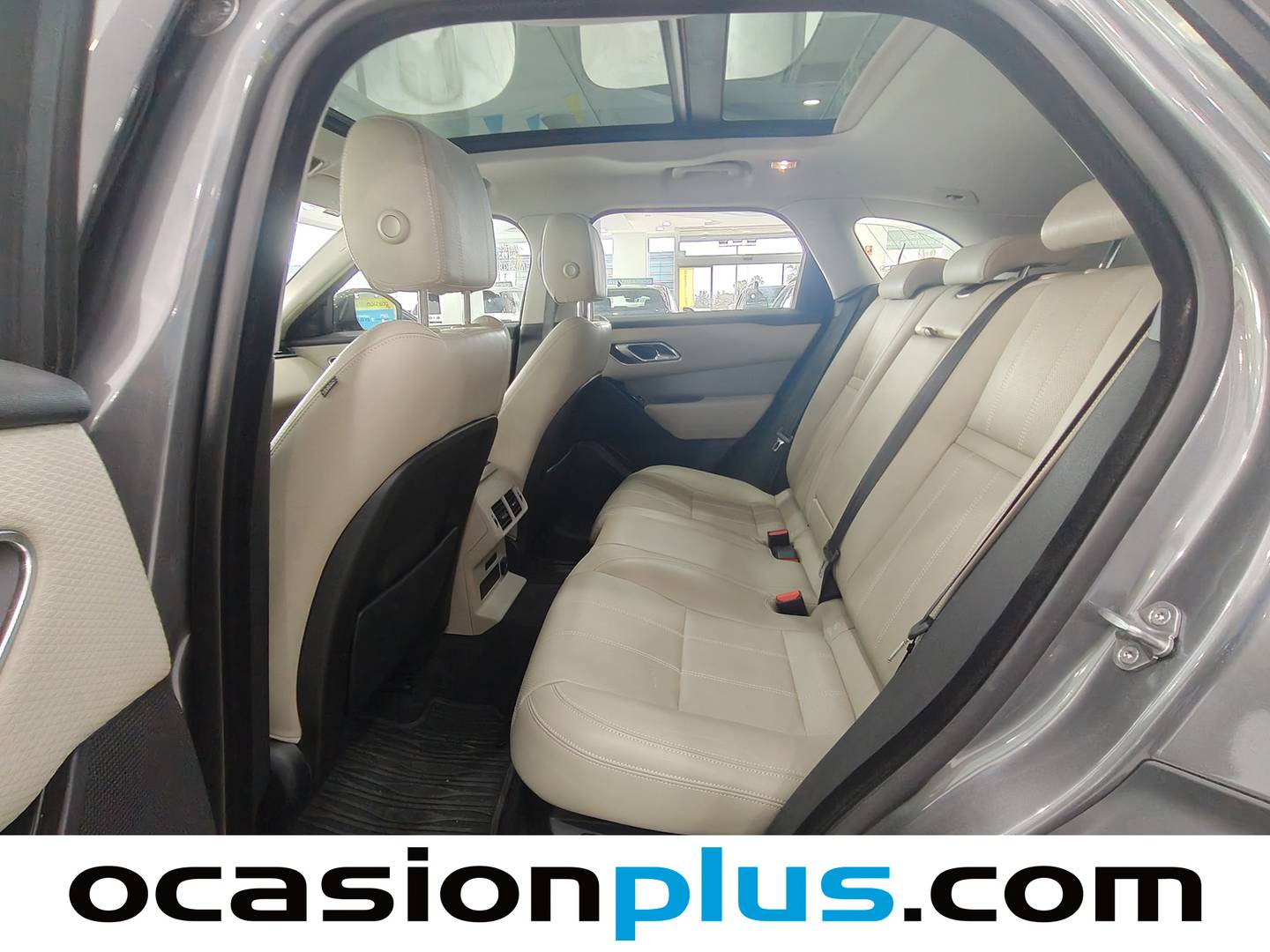 Foto asientos traseros Land Rover Range Rover Velar Land Rover Range Rover Velar P250 S 4WD Auto (250 CV)