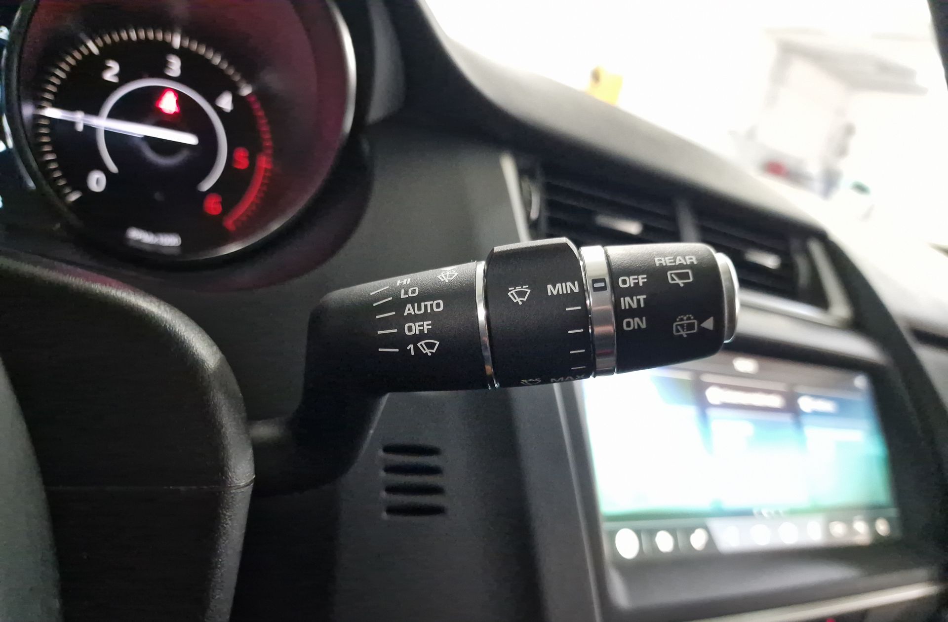 Jaguar E-Pace 2.0D 4WD - foto 29