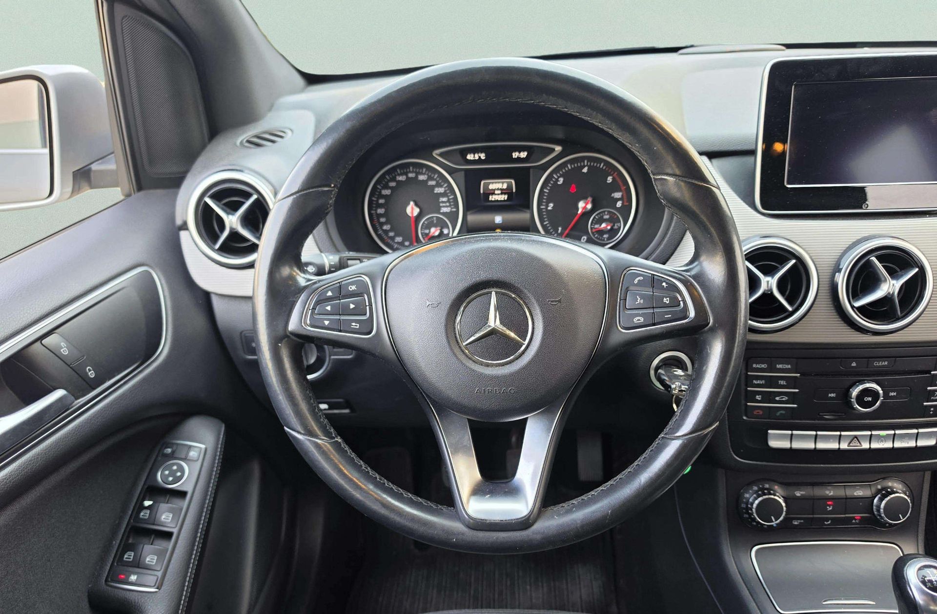 Mercedes-Benz Clase B 200 CDI - foto 20