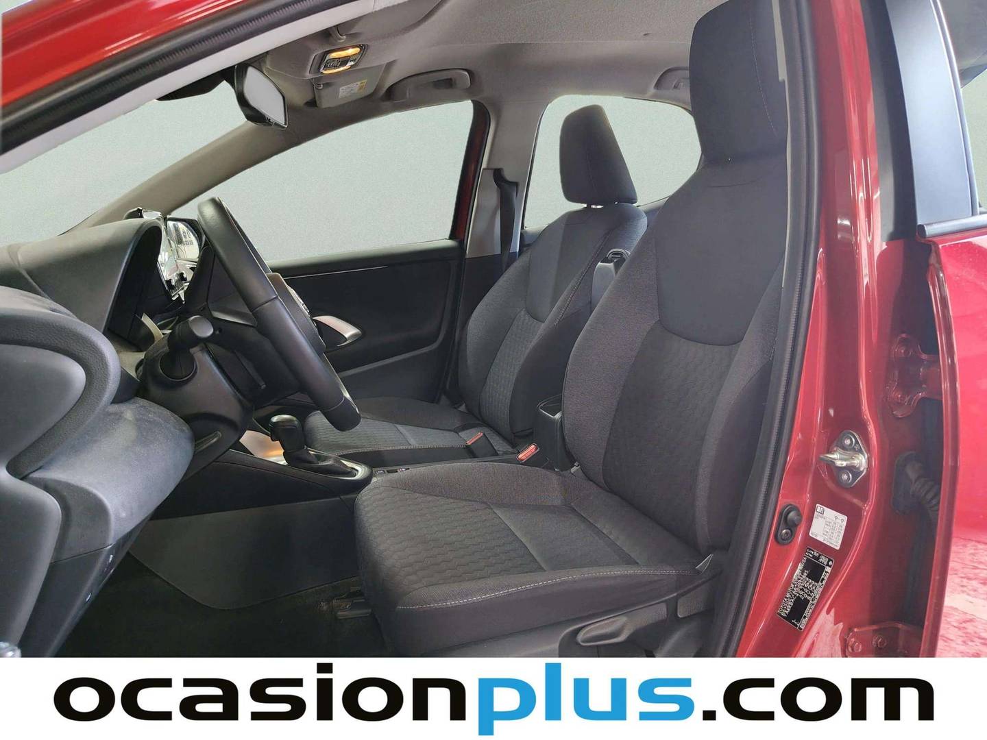Foto asientos delanteros Toyota Yaris Toyota Yaris 120H Active Tech (116 CV)