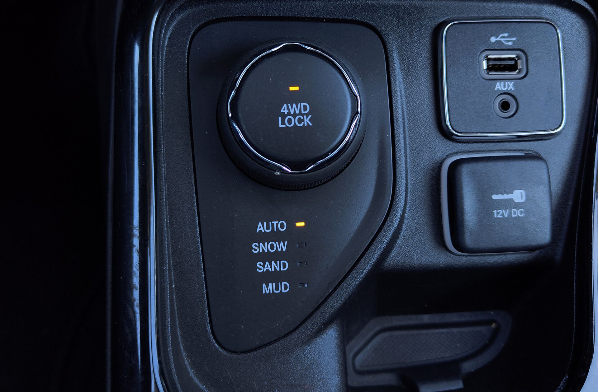 Jeep Compass 1.4 MultiAir Limited 4x4 AD - foto 9