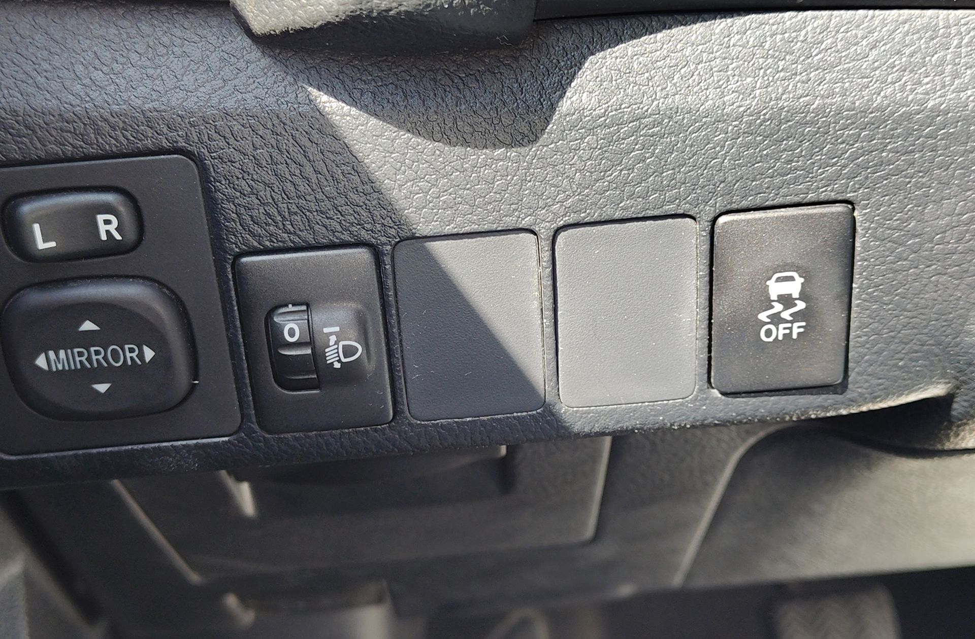 Toyota Auris 90D Feel! - foto 28