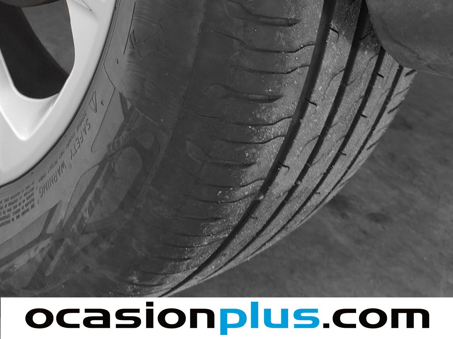 Foto Seat Arona SEAT Arona 1.5 TSI S&S FR XL DSG (150 CV)