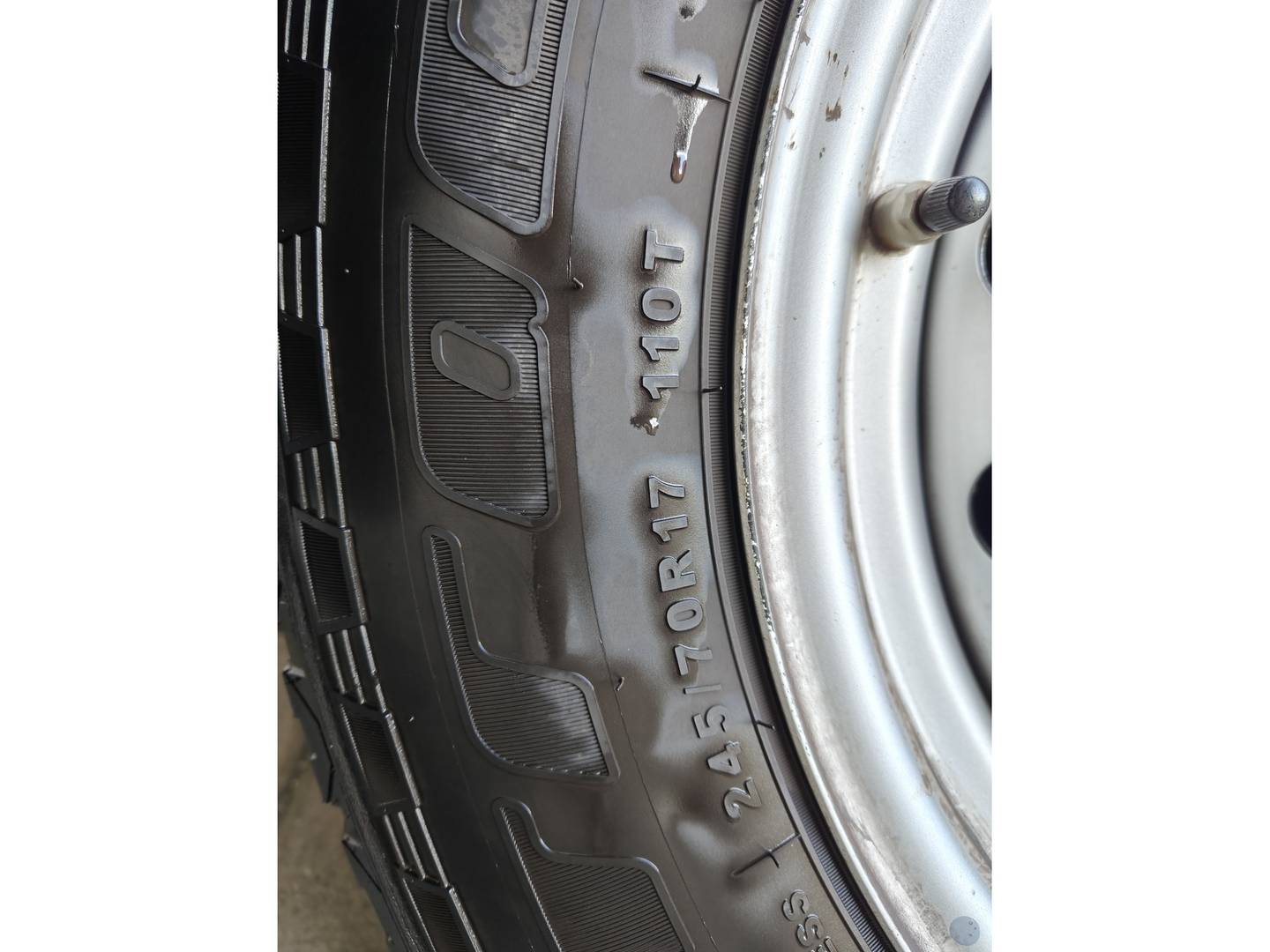 Foto Toyota Land Cruiser Toyota Land Cruiser Cruiser 2.8 D-4D GX (177 CV) 7 Plazas