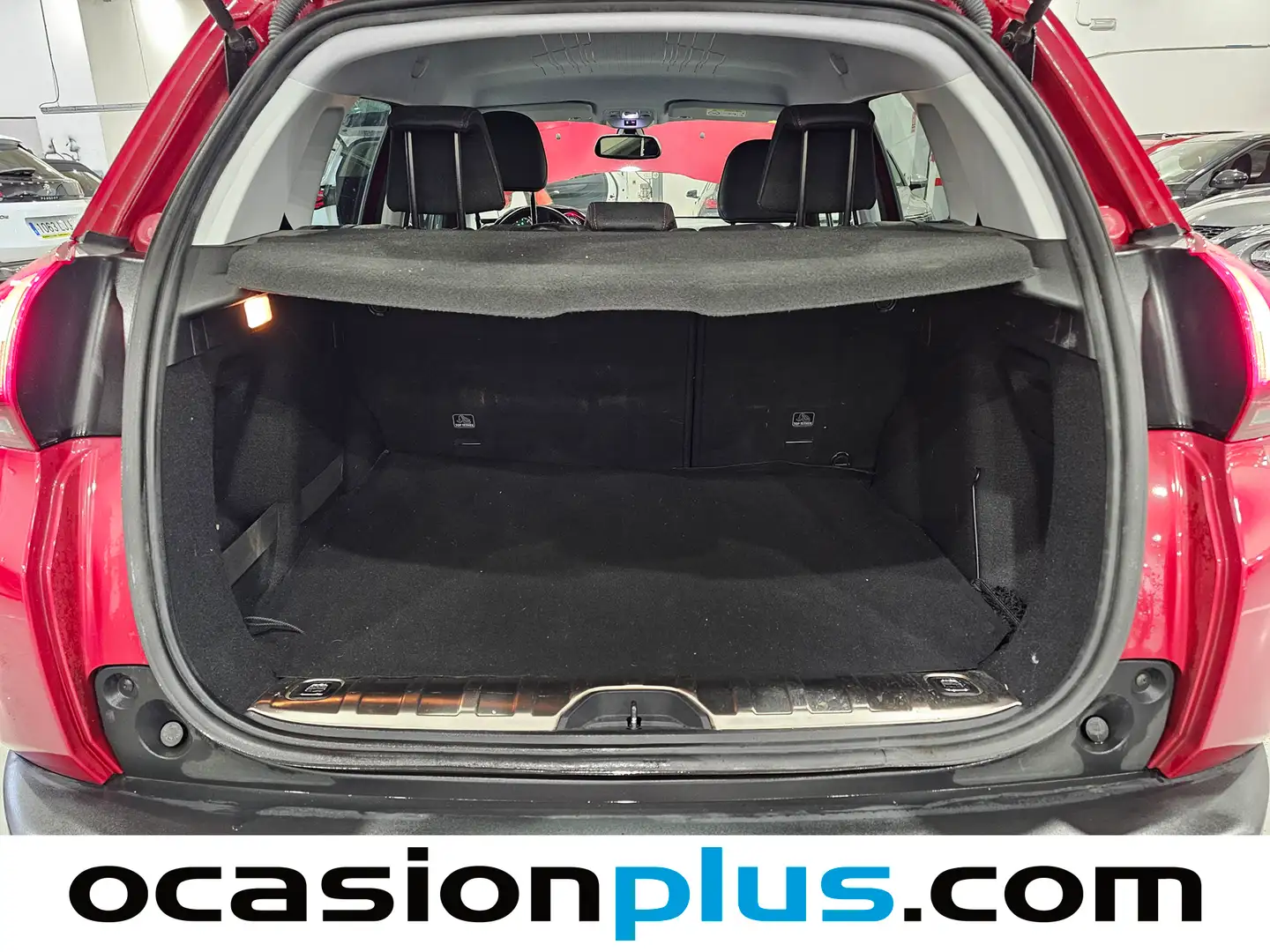 Foto Peugeot 2008 Peugeot 2008 BlueHDi 120 S&S GT Line EAT6 (120 CV)