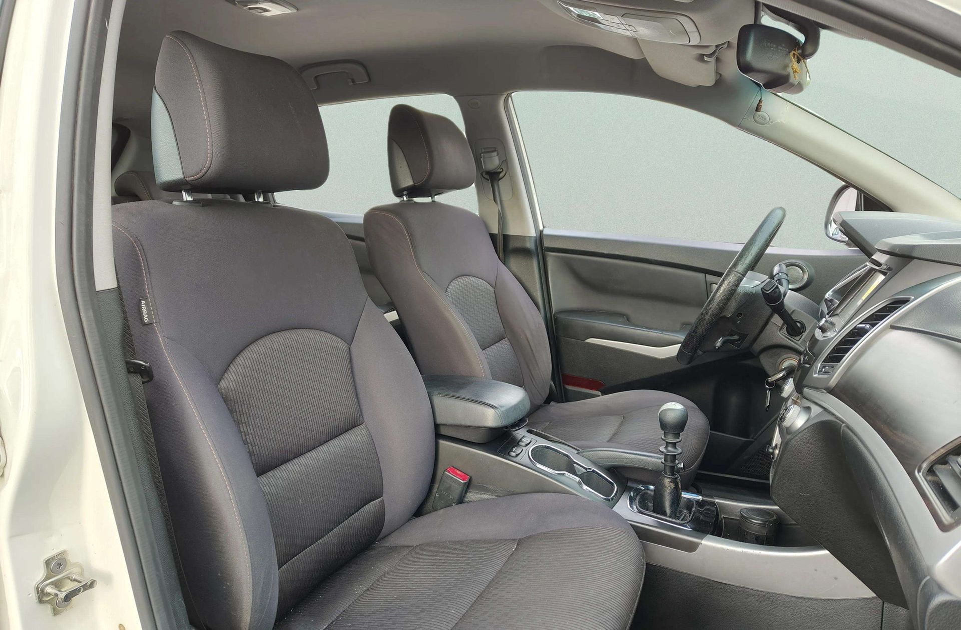 SsangYong Korando D22T Premium 4x2 - foto 12