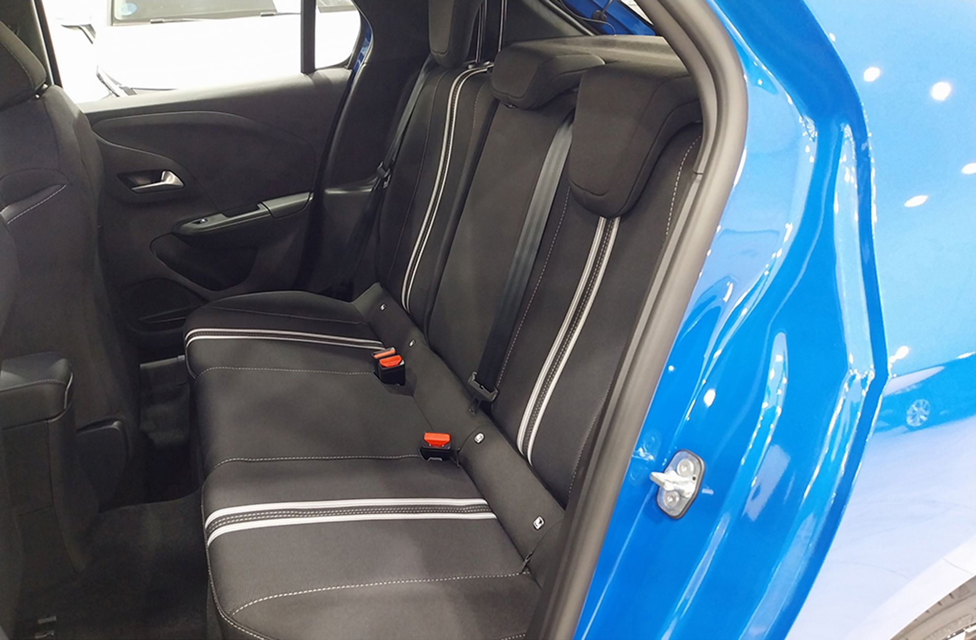 Opel Corsa 1.2 T XHL Hybrid GS eDCT - foto 11