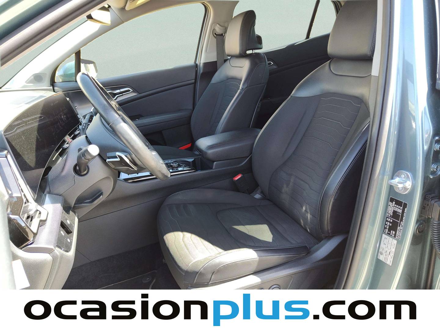Foto asientos delanteros KIA Sportage KIA Sportage 1.6 T-GDi PHEV Tech 4x4 Auto (265 CV)