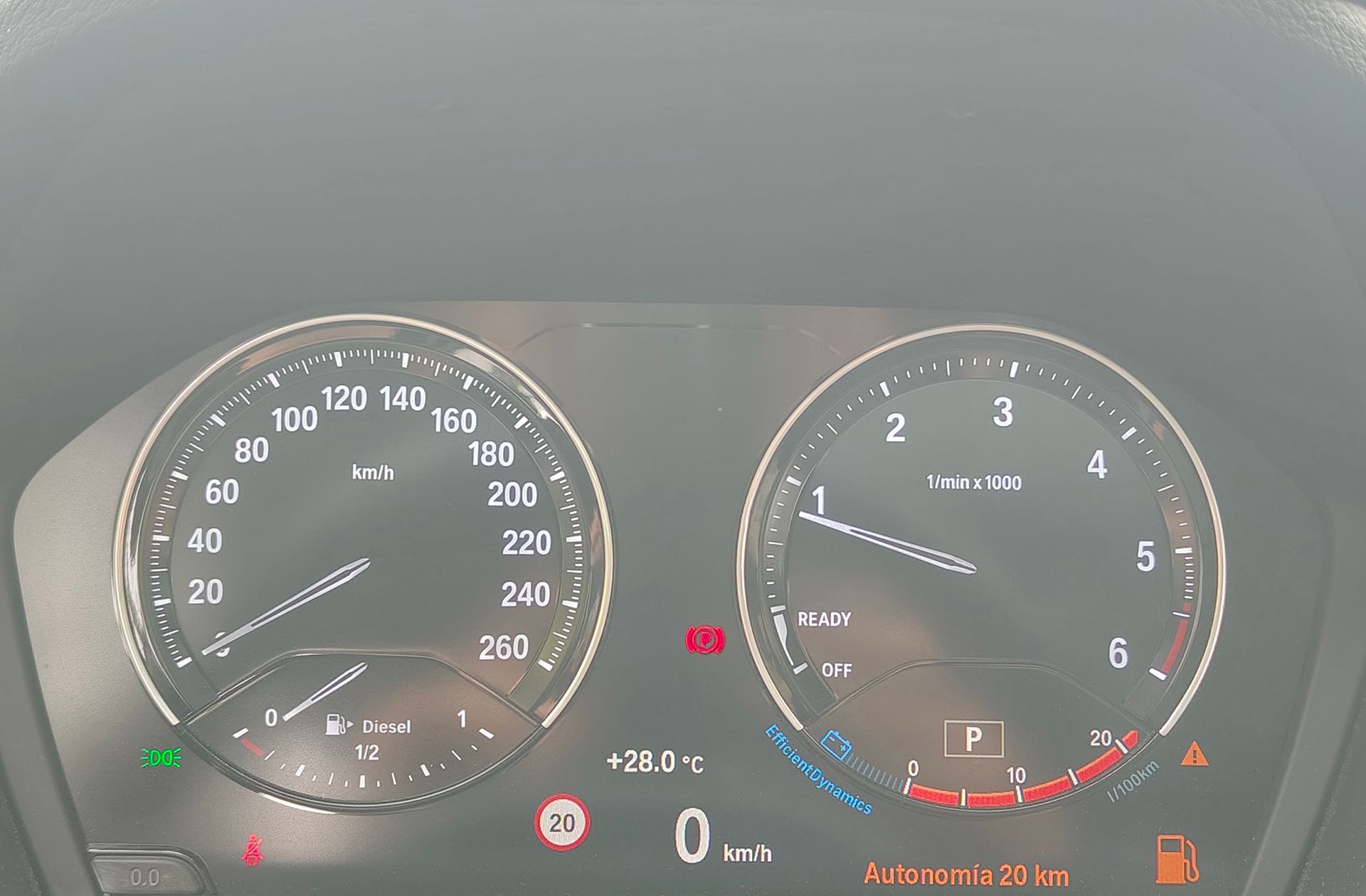 BMW X1 sDrive18d - foto 22