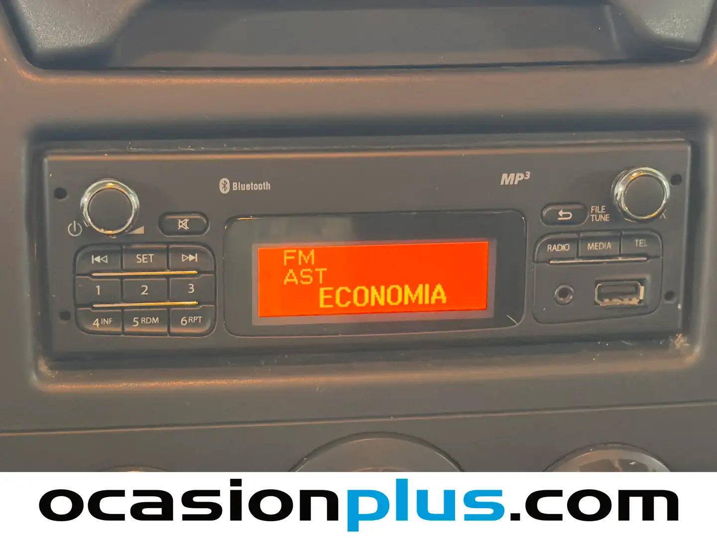 Foto Renault Master Renault Master Furgon dCi 130 DC T L2H2 3500 E6 (130 CV) Camperizada 3 Plazas