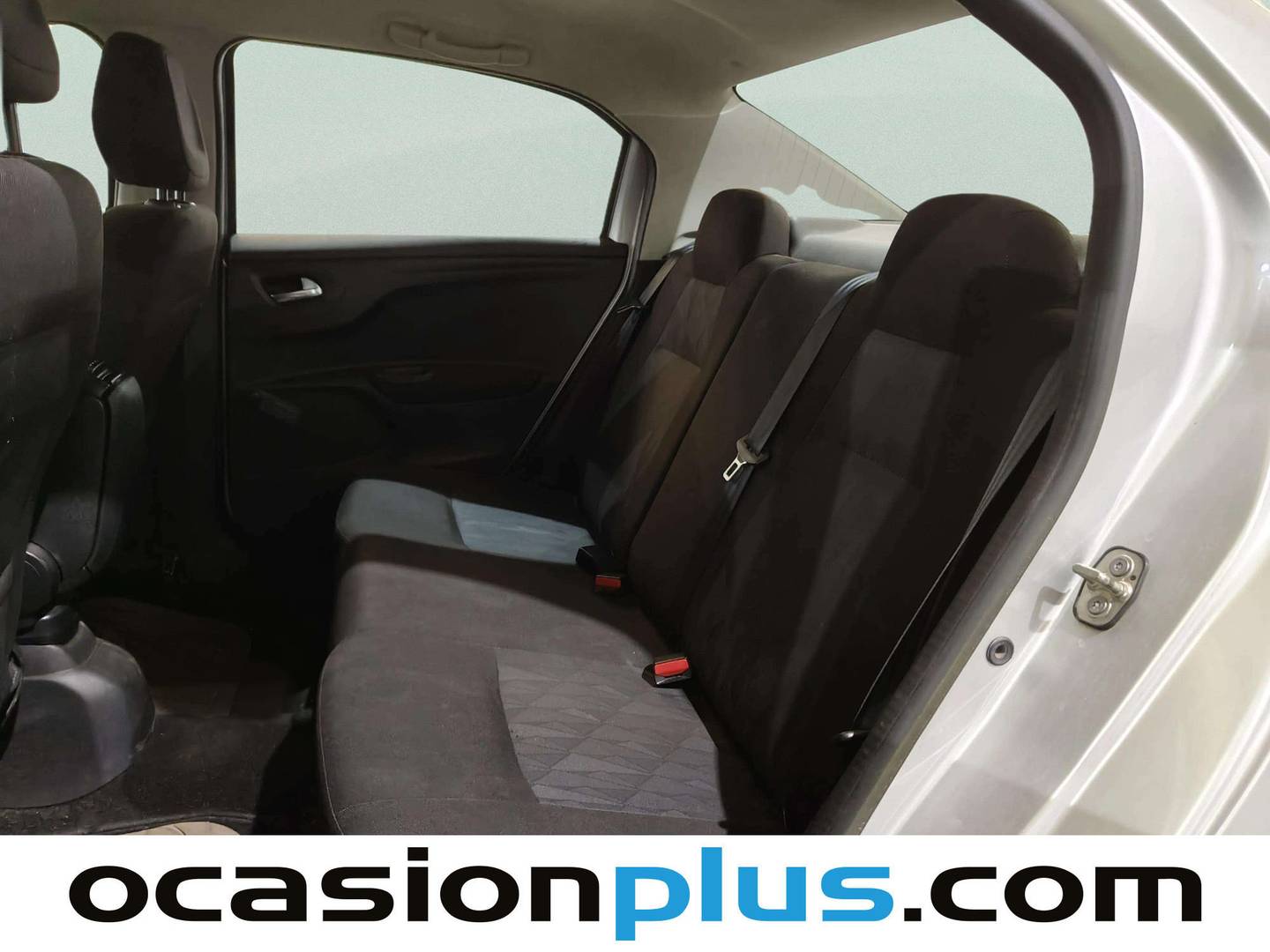 Foto asientos traseros Citroën C-Elysée Citroën C-Elysee PureTech 72 Seduction (72 CV)