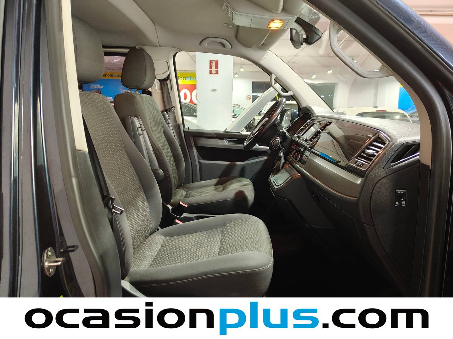 Volkswagen Caravelle Volkswagen Caravelle Premium Batalla Larga 2.0 TDI BMT (150 CV) DSG diésel