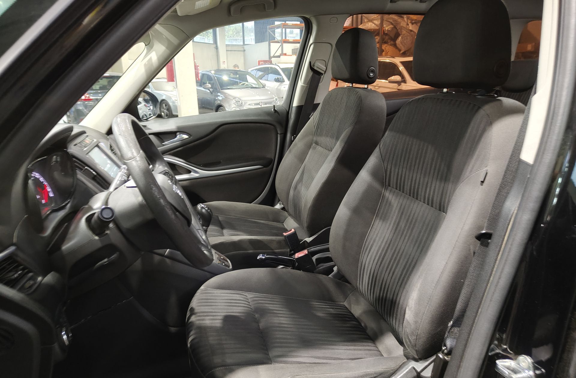 Opel Zafira 1.4 T Expression - foto 9