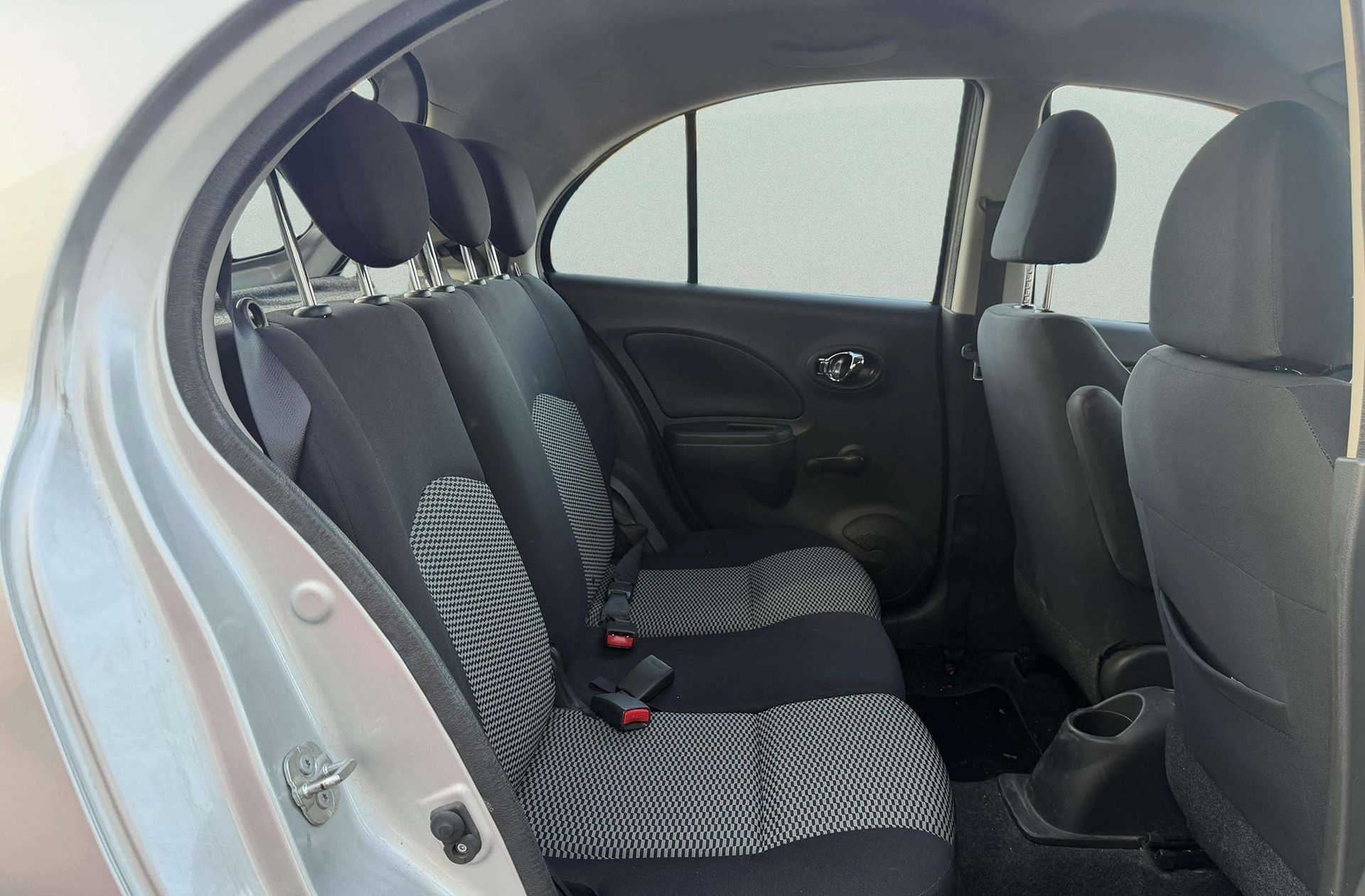 Nissan Micra 1.2G Acenta - foto 12