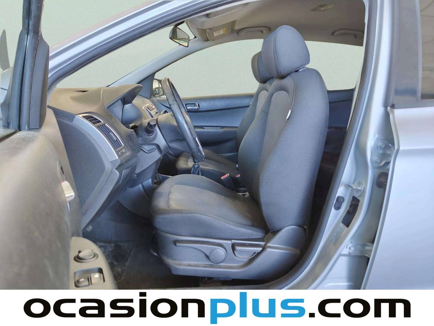Foto asientos delanteros Hyundai i20 Hyundai i20 1.2 MPI Go!  (85 CV)