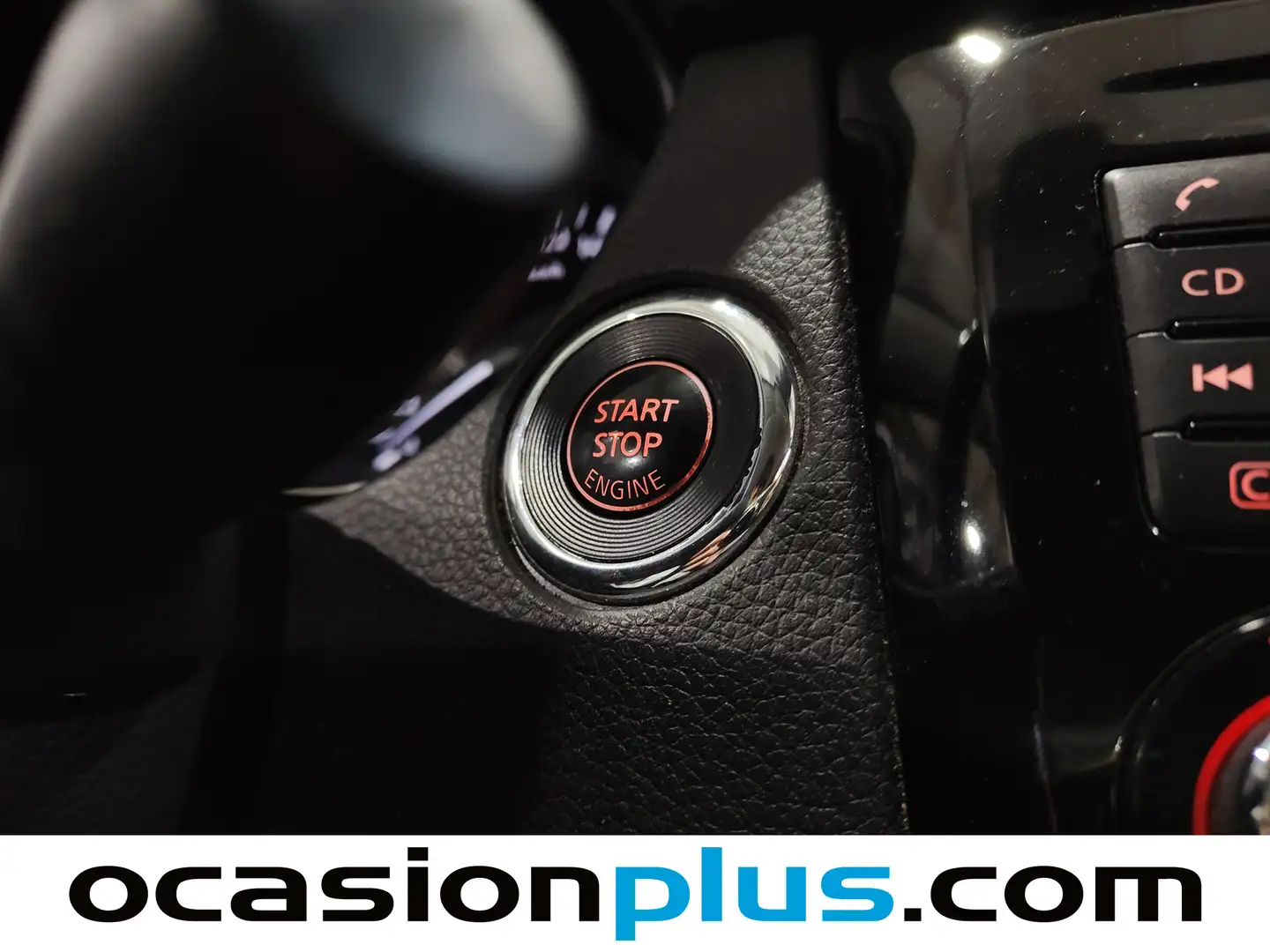 Foto Nissan QASHQAI Nissan Qashqai DIG-T 115 N-Connecta 4x2 (115 CV)