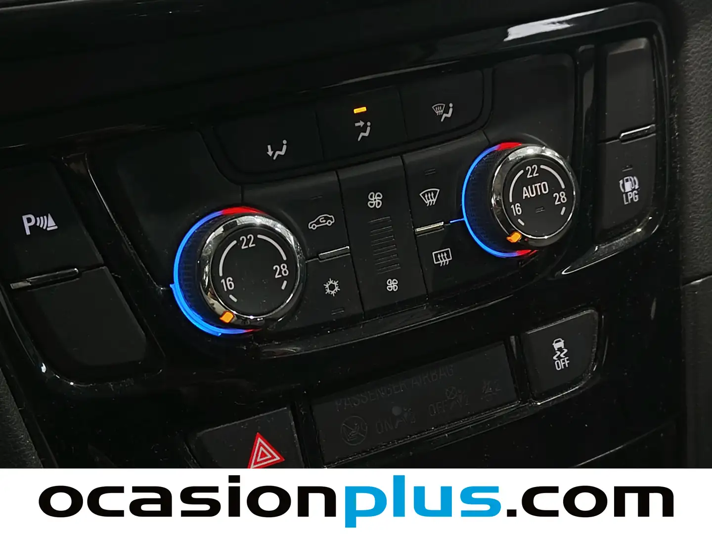 Foto Opel Mokka X Opel Mokka X 1.4 Turbo GLP Selective 4X2 (140 CV)