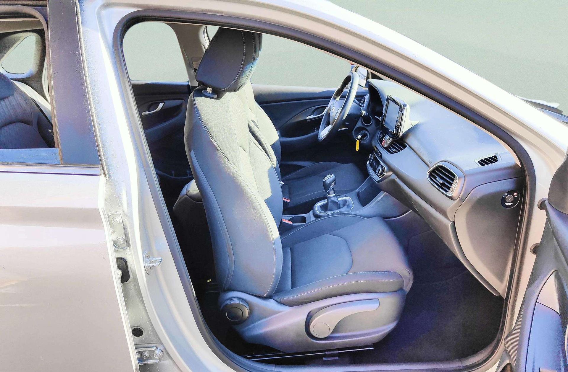 Hyundai i30 1.4 T-GDi Tecno - foto 17