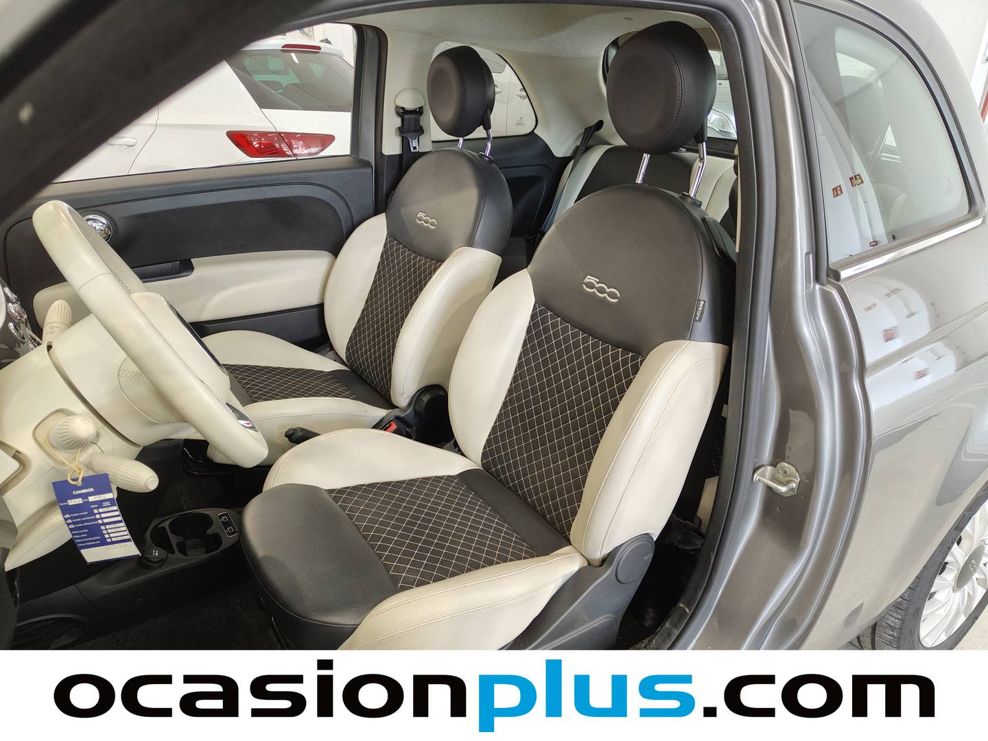 Equipamiento del Fiat 500 Fiat 500 1.0 Hybrid Dolcevita (70 CV)