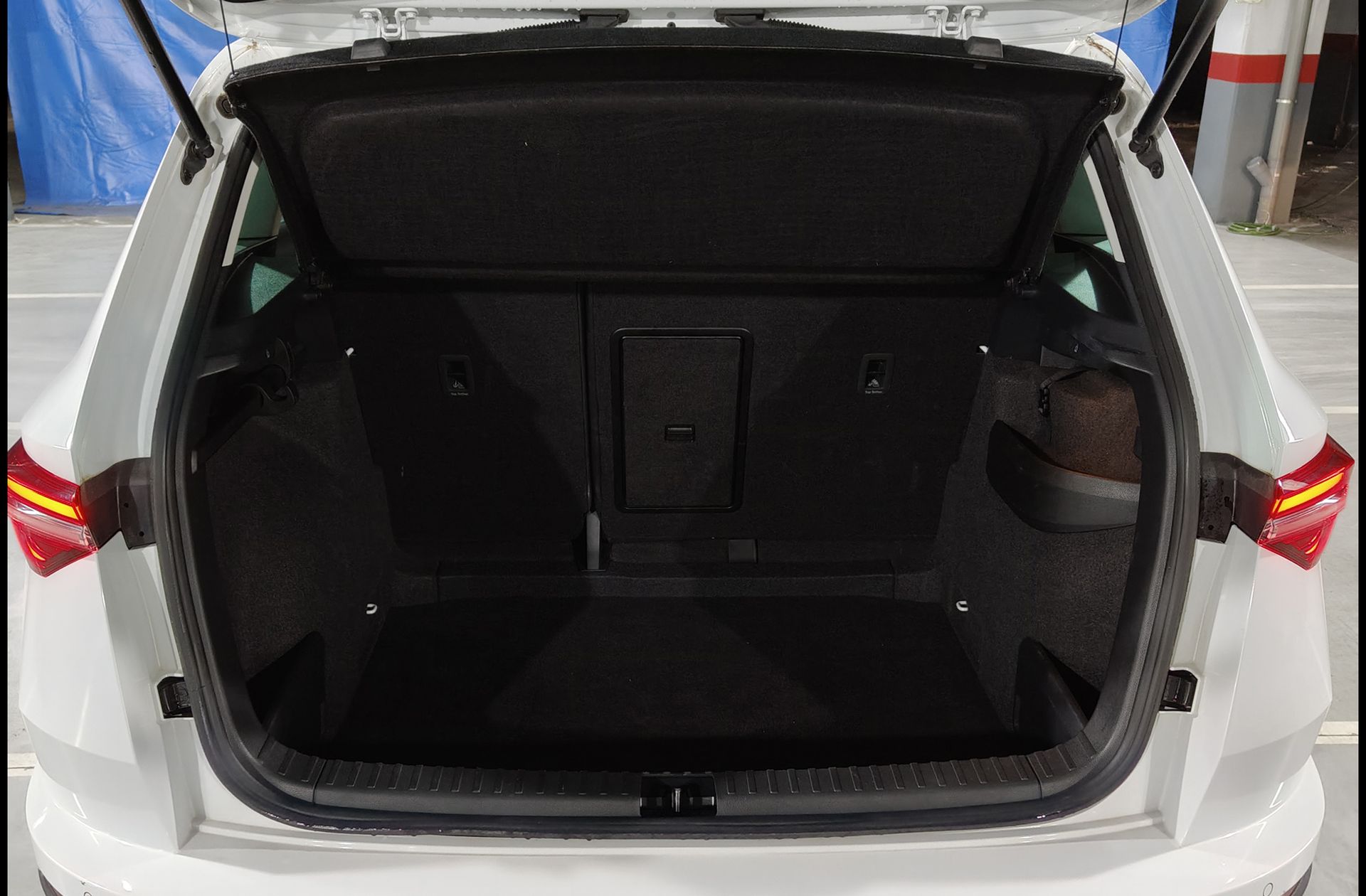 Škoda Karoq 2.0 TDI Selection - foto 20