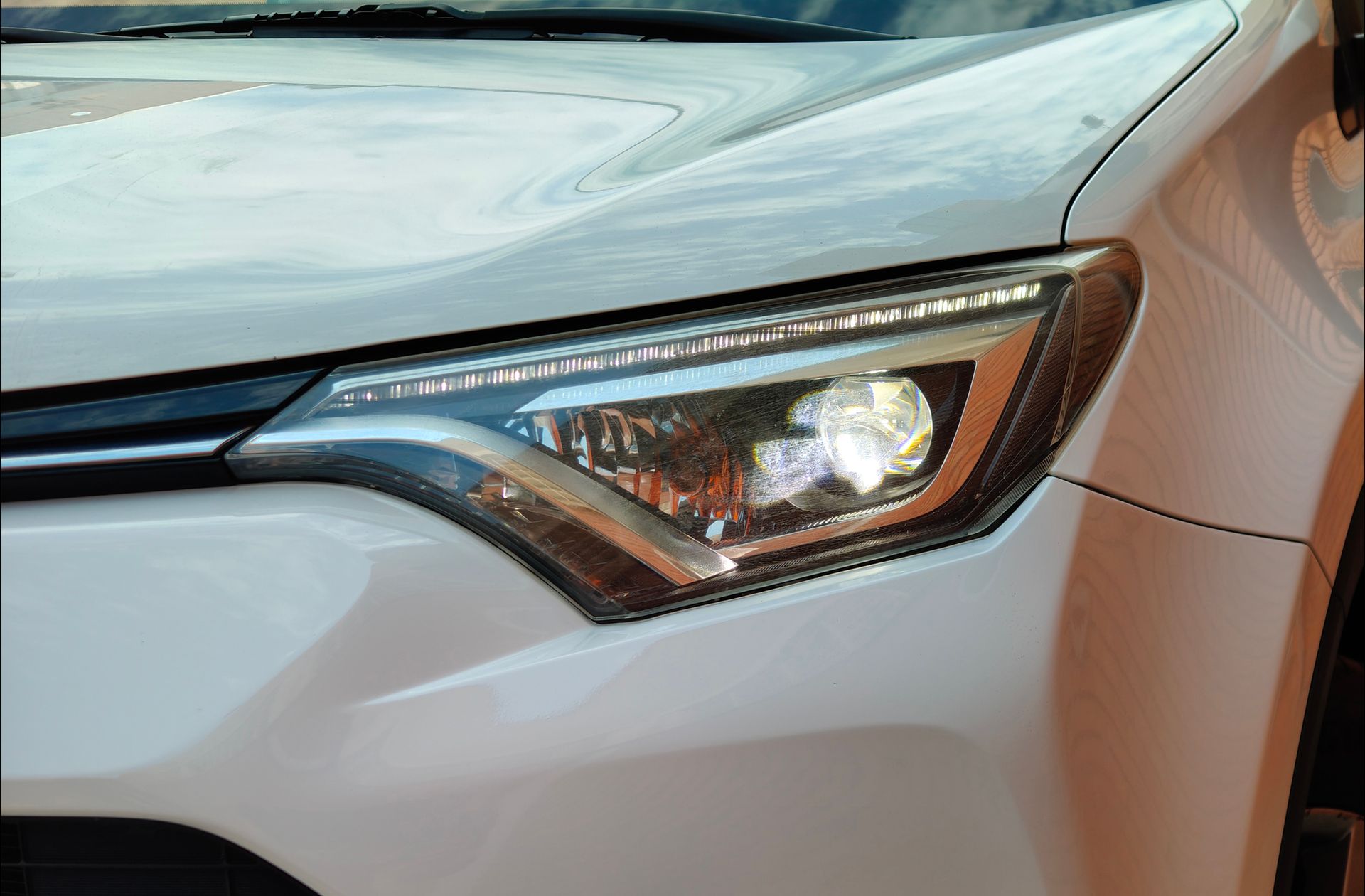 Toyota RAV4 150D 2WD Advance - foto 14