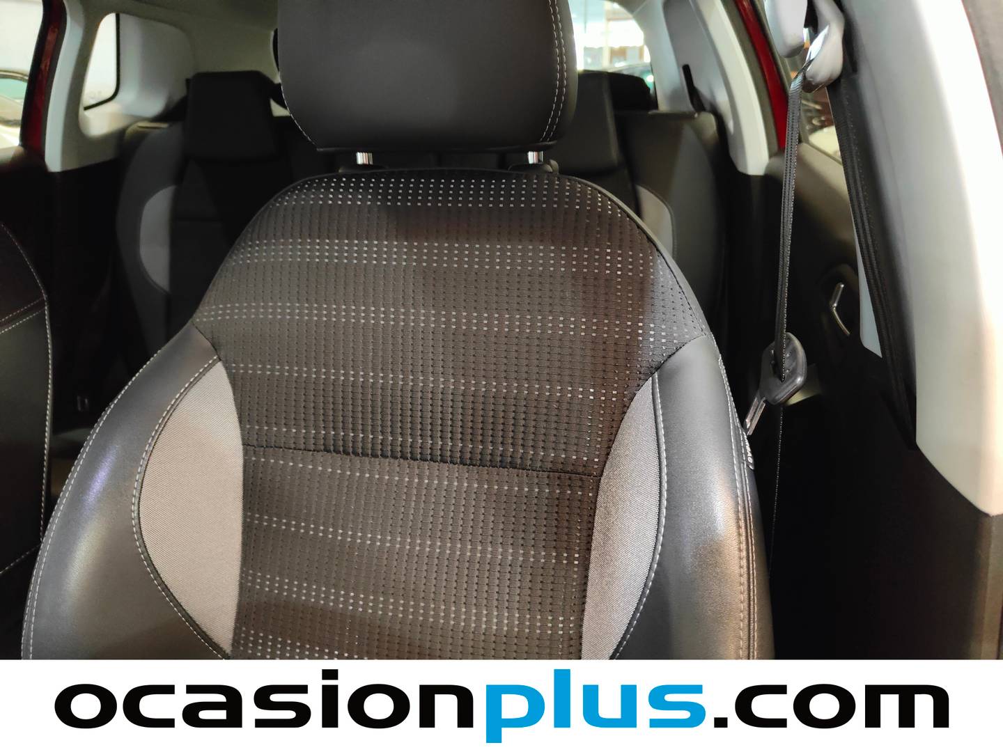 Extras y acabados del Peugeot 2008 Peugeot 2008 PureTech 130 S&S Allure (130 CV)