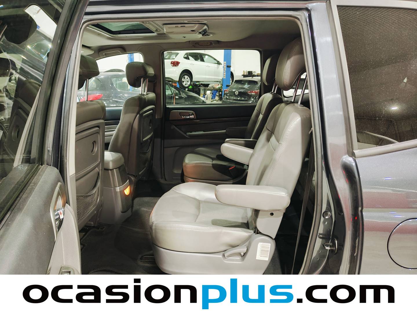 Foto asientos traseros SsangYong Rodius SsangYong Rodius 270 Xdi Limited (155 CV) 7 PLAZAS